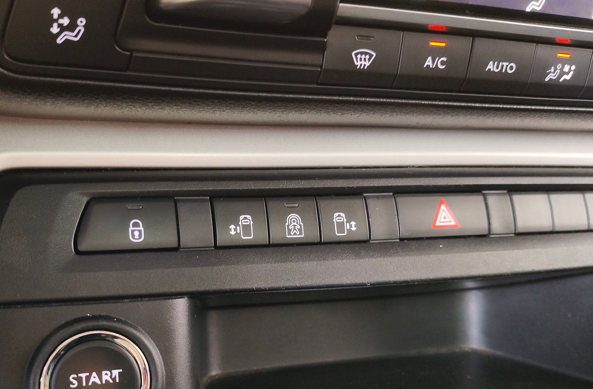 Peugeot Traveller BlueHDi 150 Allure Standard EAT6 7 plazas - foto 35