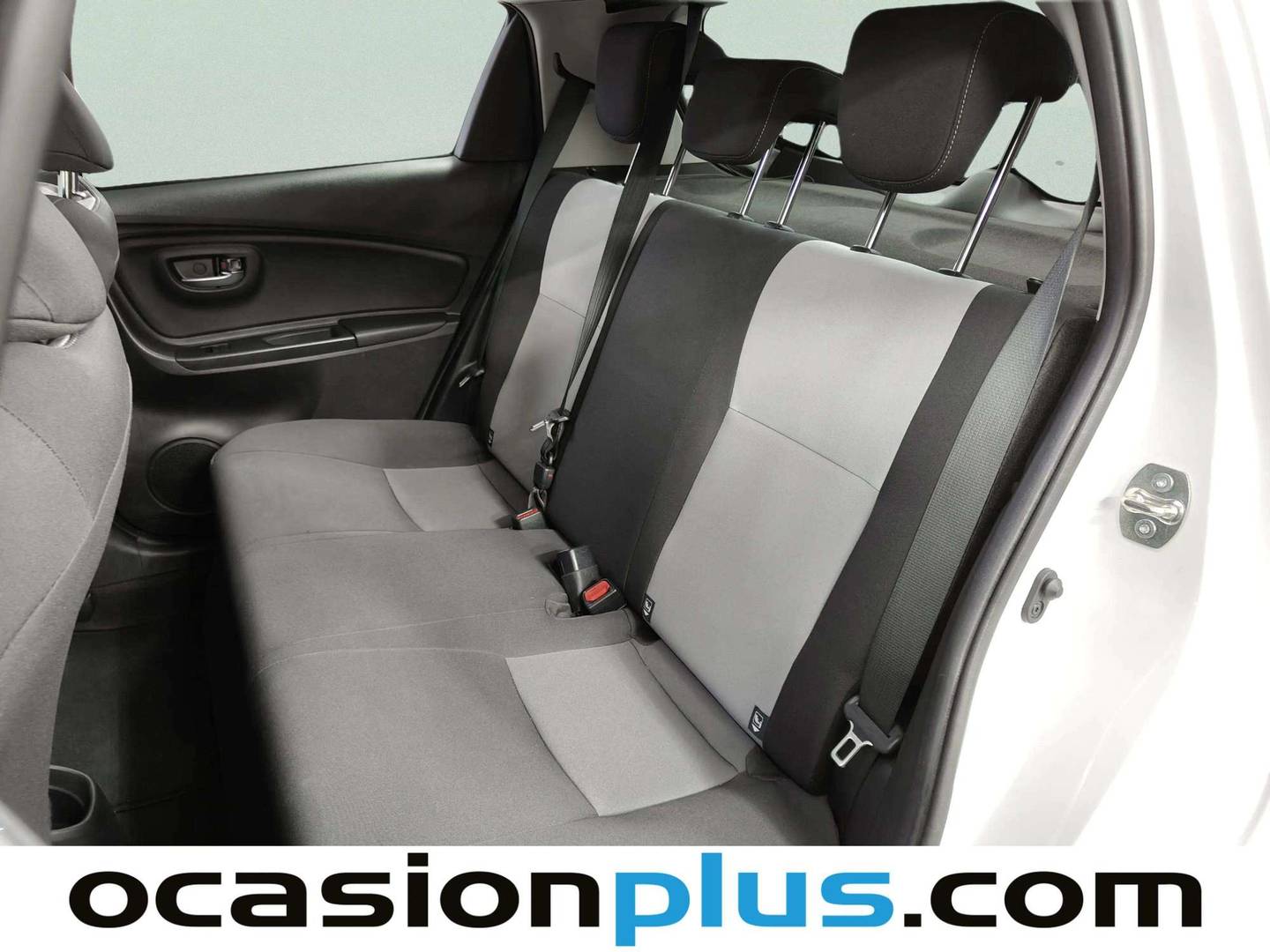 Foto asientos traseros Toyota Yaris Toyota Yaris 1.5 Hybrid Feel (100 CV)