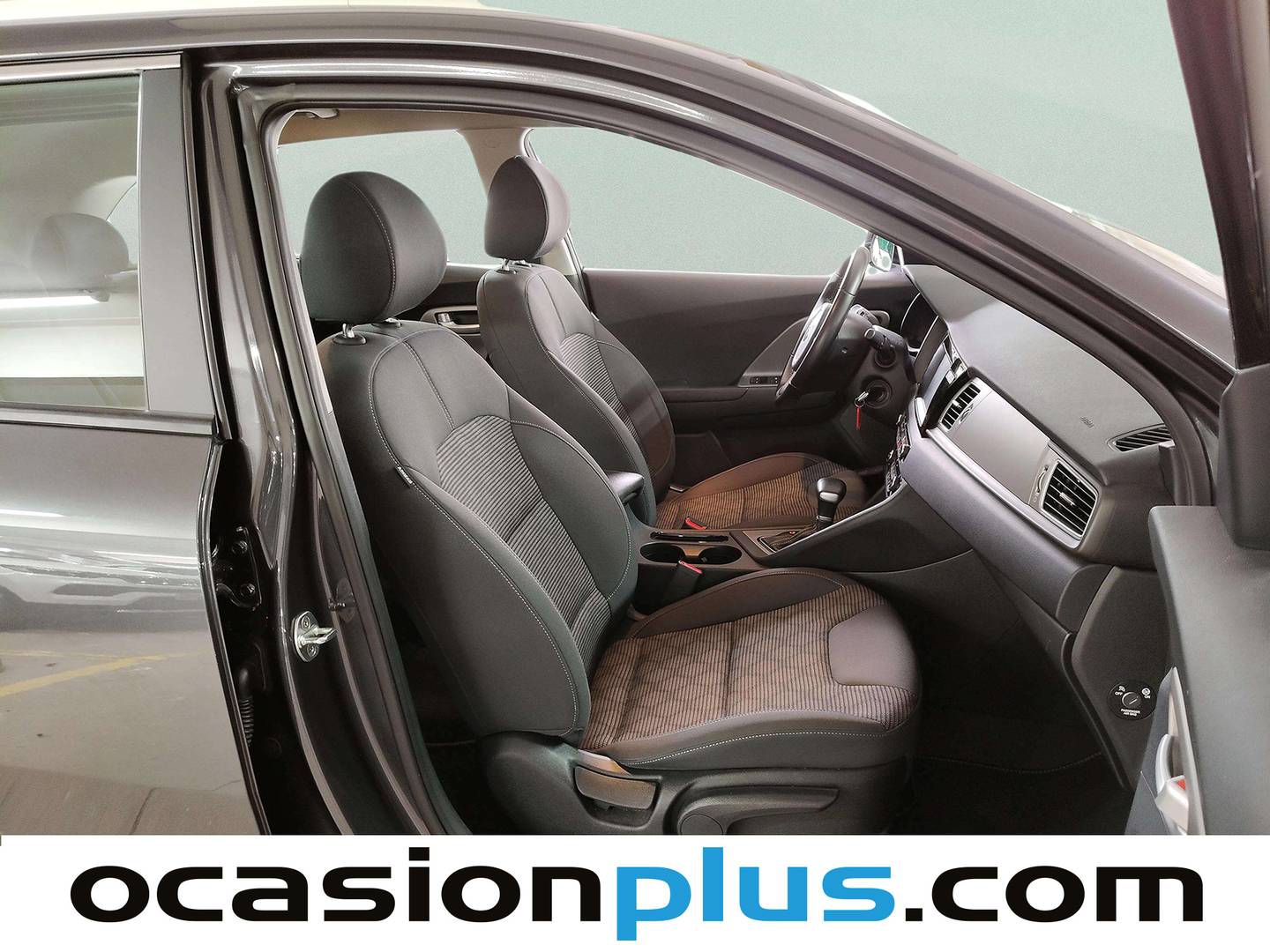 Foto KIA Niro Kia Niro 1.6 GDi PHEV Híbrido Drive (141 CV)