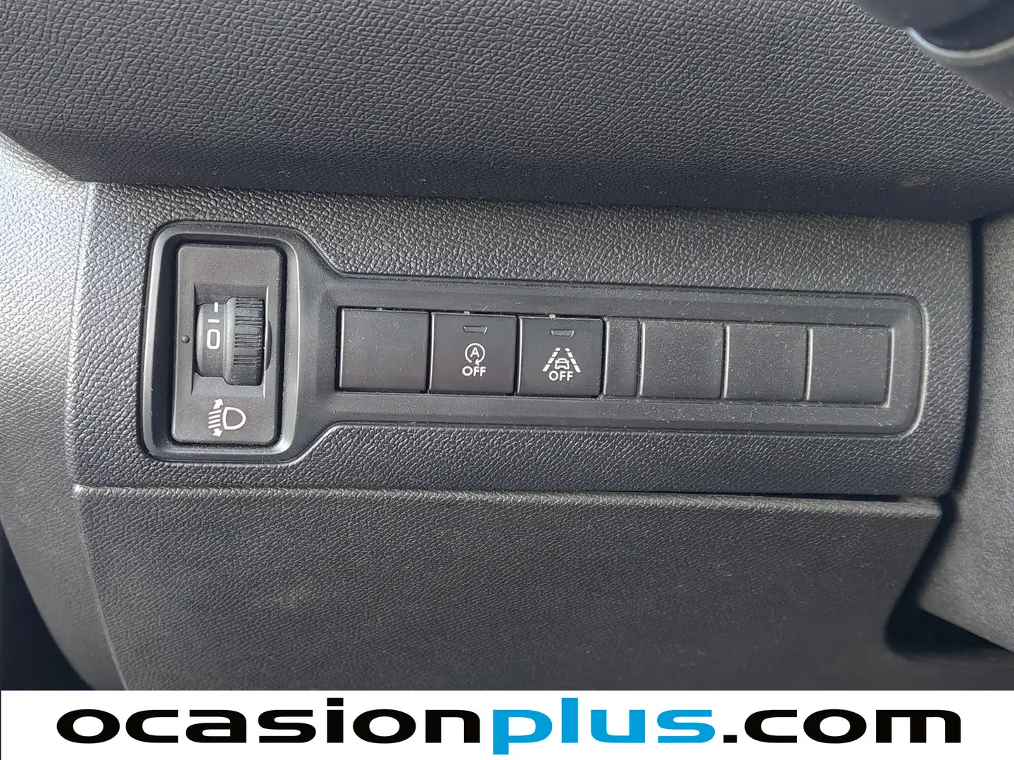 Foto Peugeot 308 Peugeot 308 BlueHDi 100 Allure (100 CV)