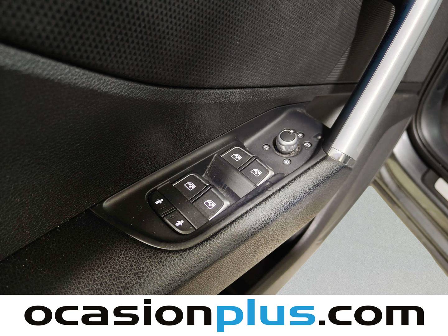 Foto Audi Q2 Audi Q2 Adrenalin 35 TDI (150 CV) S tronic  PACK S-LINE