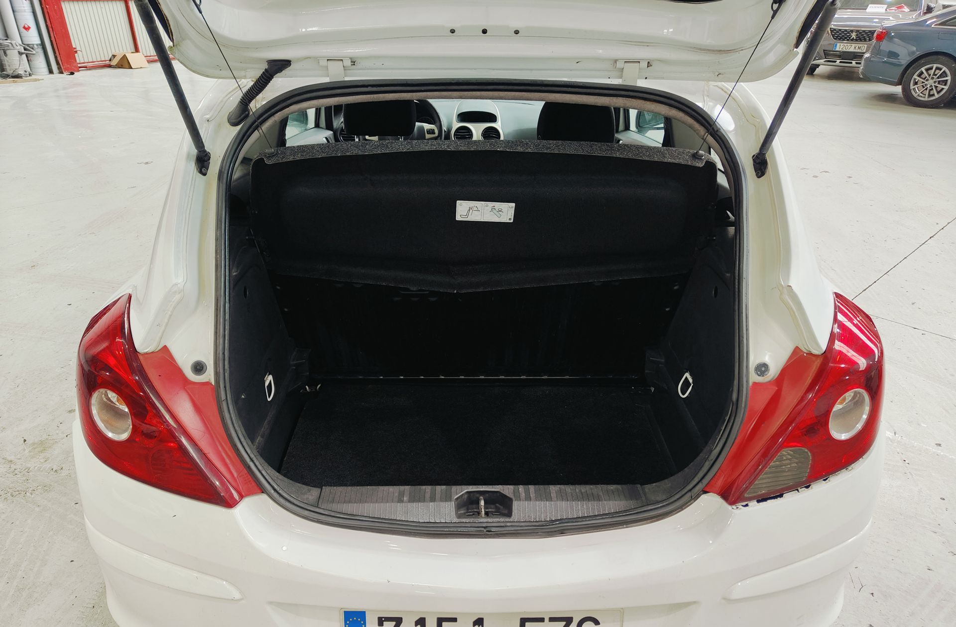 Opel Corsa 1.3 CDTi Essentia - foto 13