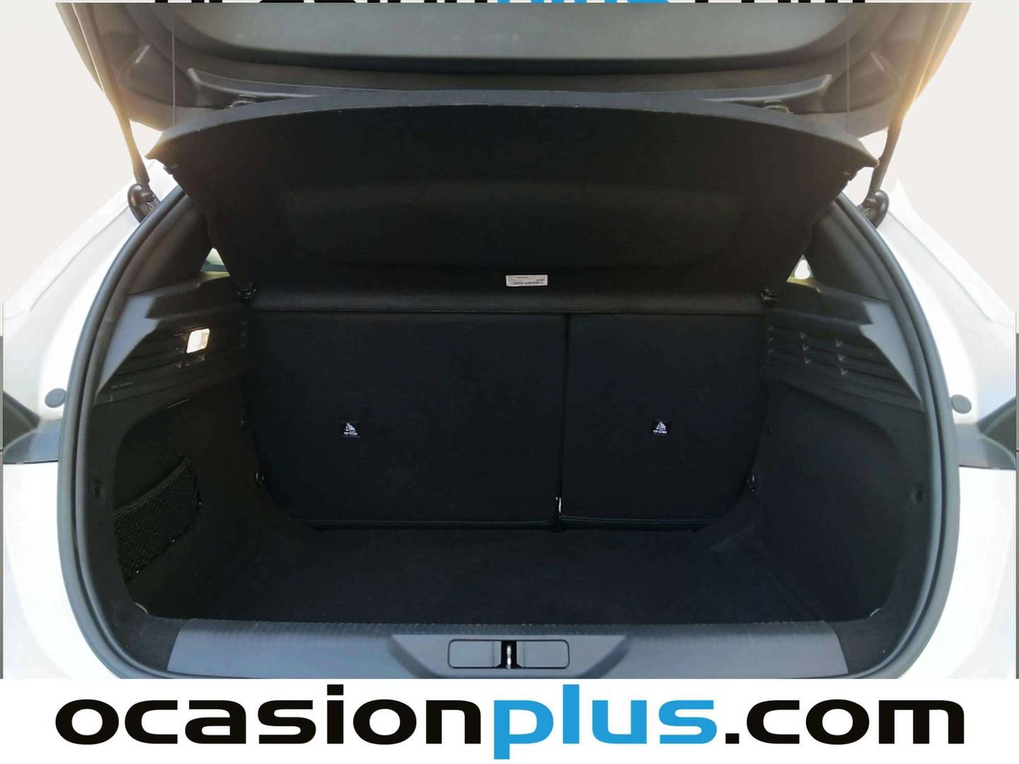 Foto Peugeot 308 Peugeot 308 Allure Hybrid eDCS6 (145 CV)