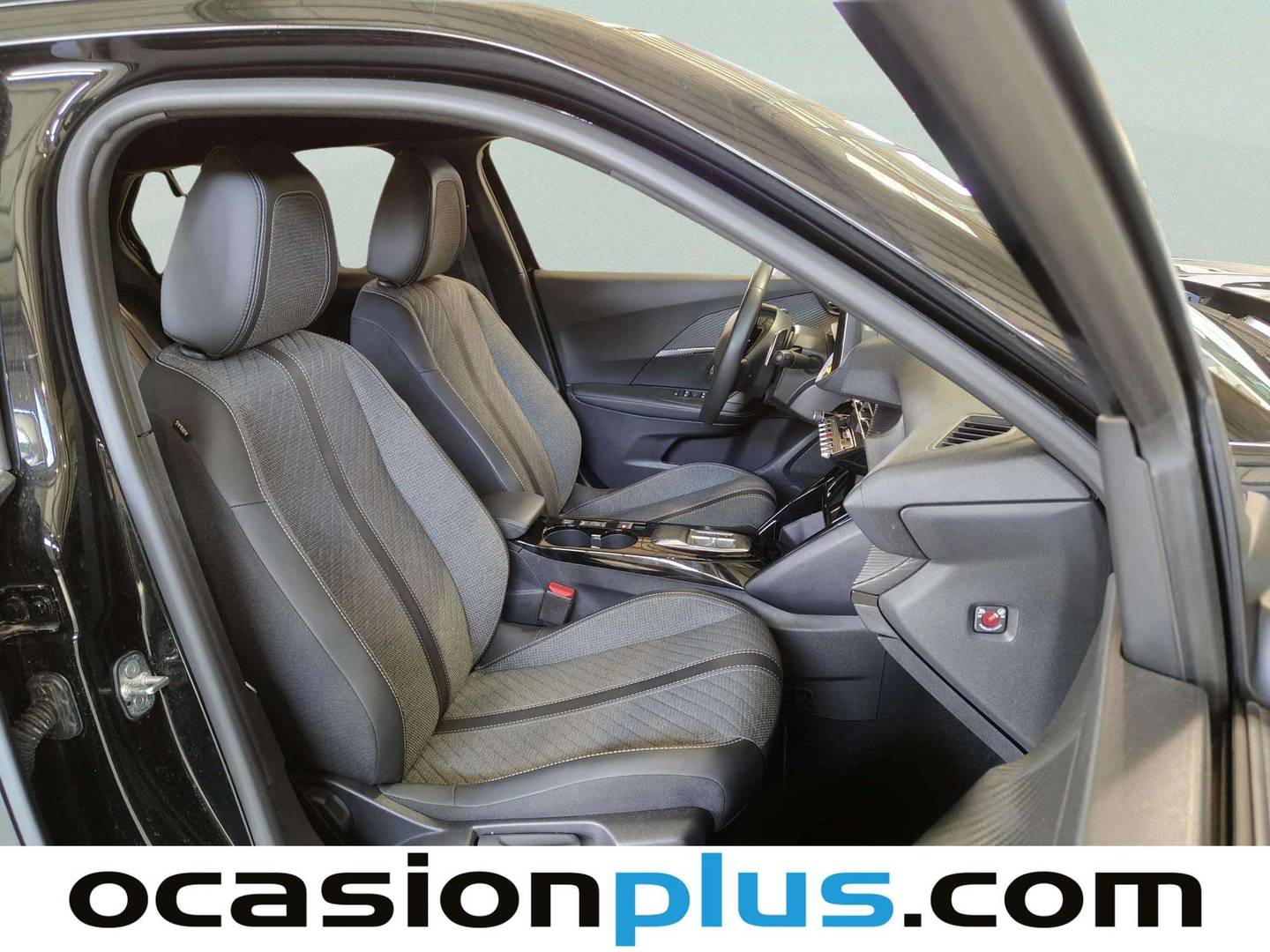 Peugeot 2008 Peugeot 2008 Allure Hybrid eDCS6 (145 CV) km 0