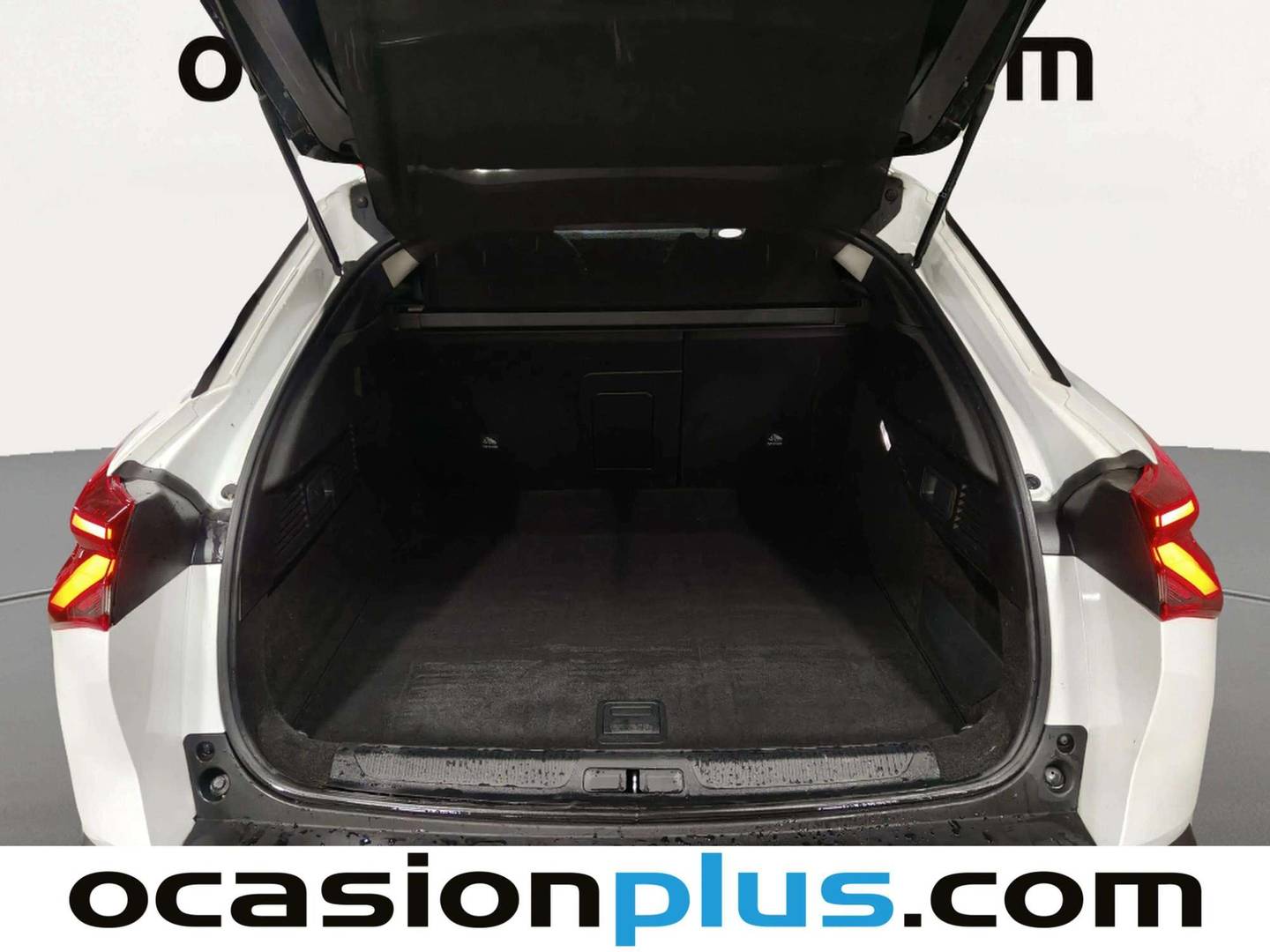 Fotos maletero Citroën C5 X Citroën C5 X PureTech 130 S&S Feel Pack EAT8 (130 CV)