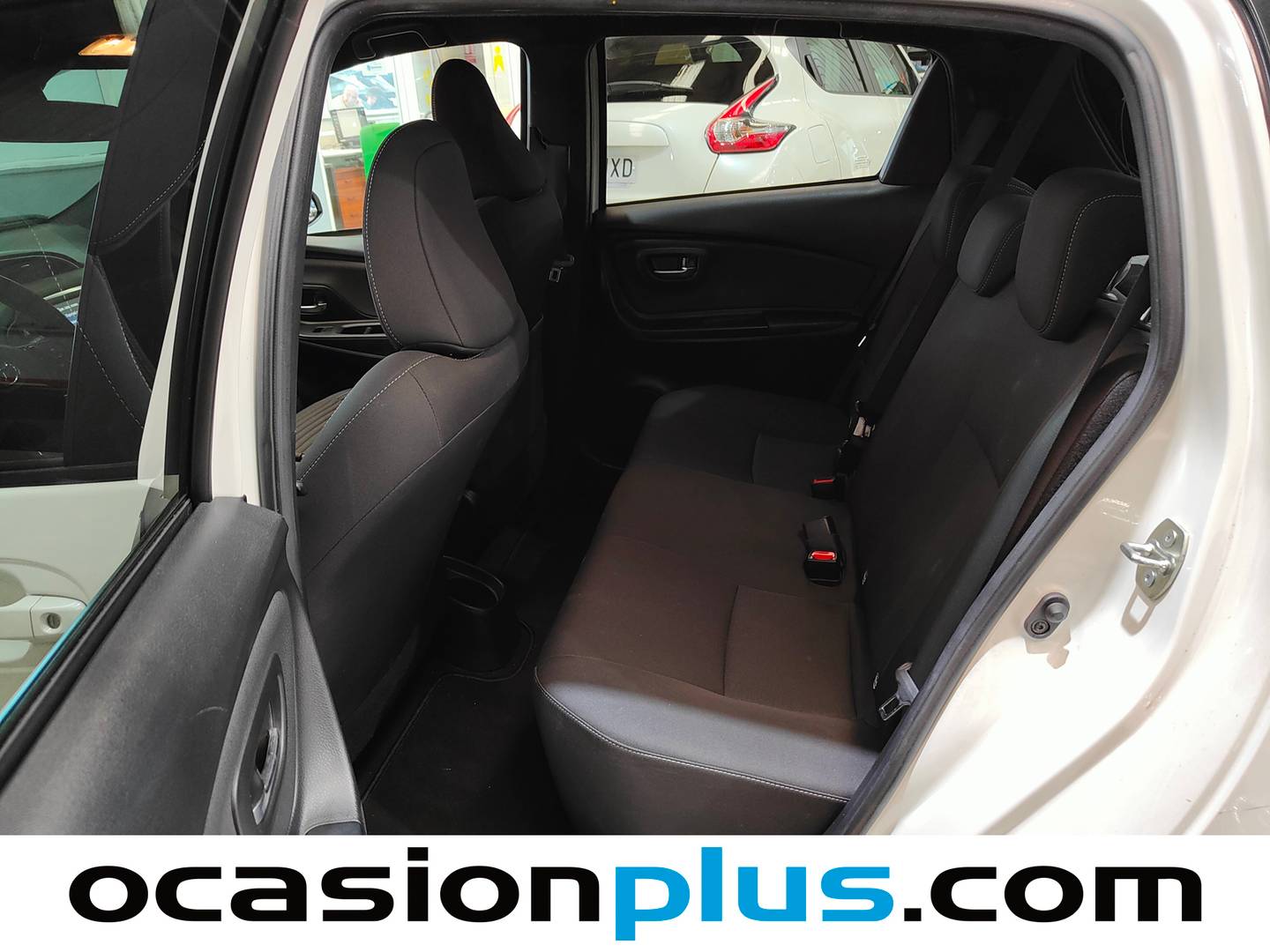 Foto asientos traseros Toyota Yaris Toyota Yaris 1.5 Feel (111 CV)