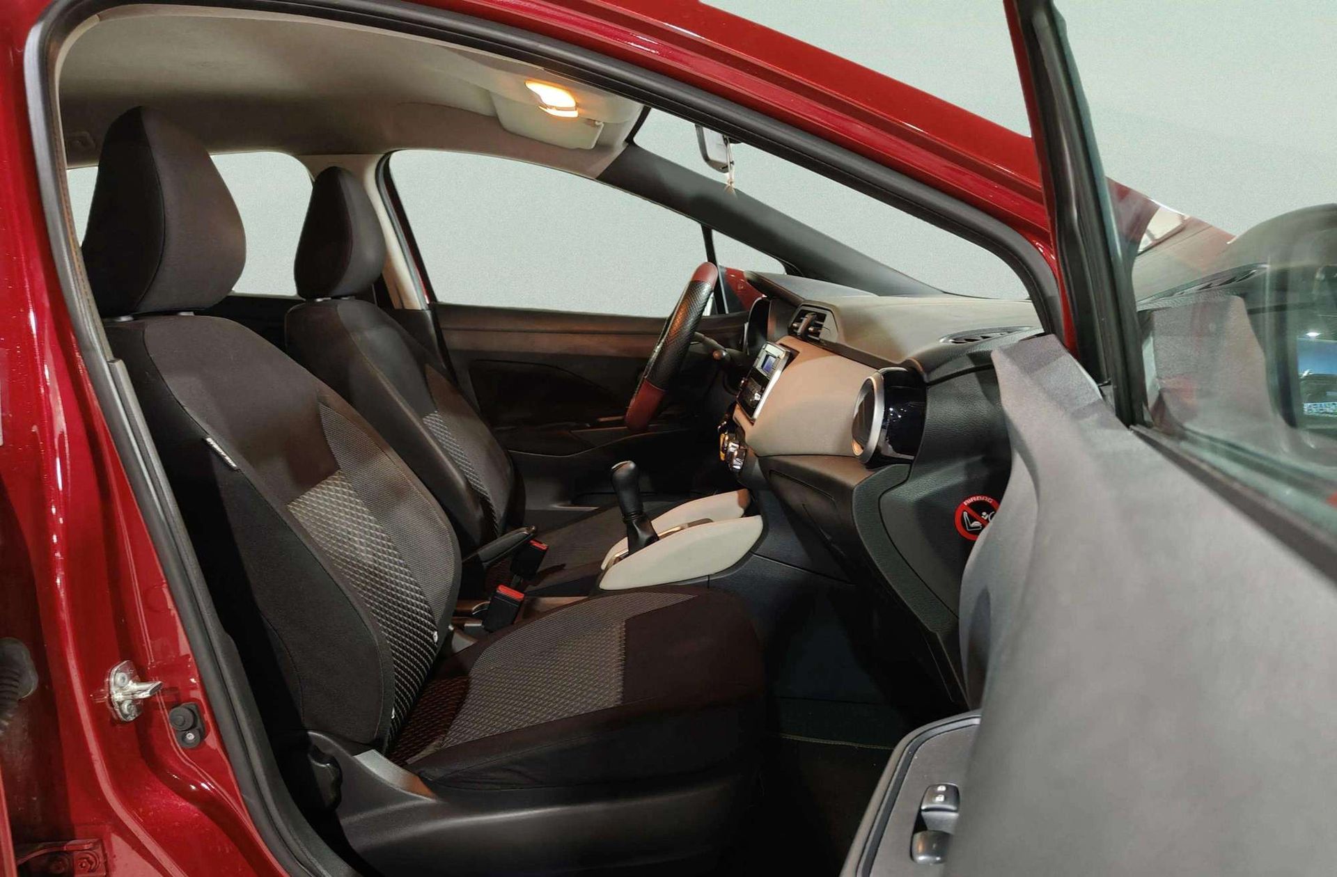 Nissan Micra 1.0 G Visia+ - foto 14