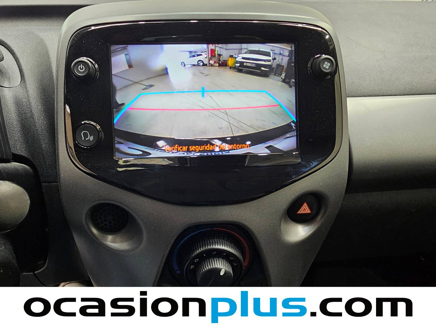 Extras y acabados del Toyota Aygo Toyota Aygo 1.0 70 x-play (72 CV)