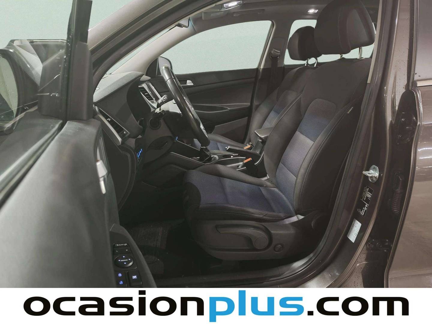Foto asientos delanteros Hyundai Tucson Hyundai Tucson 2.0 CRDi BlueDrive Tecno Sky 4x2 100 kW (136 CV)