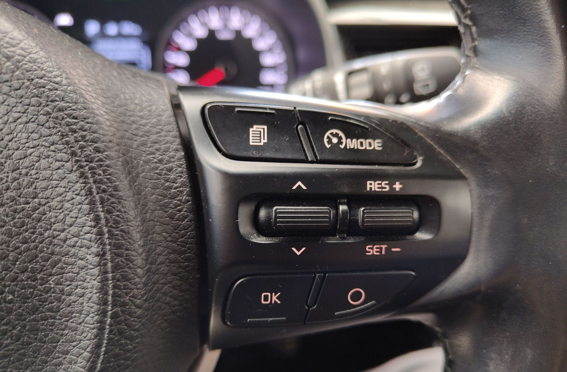 Kia Stonic 1.0 T-GDi Tech DCT - foto 27
