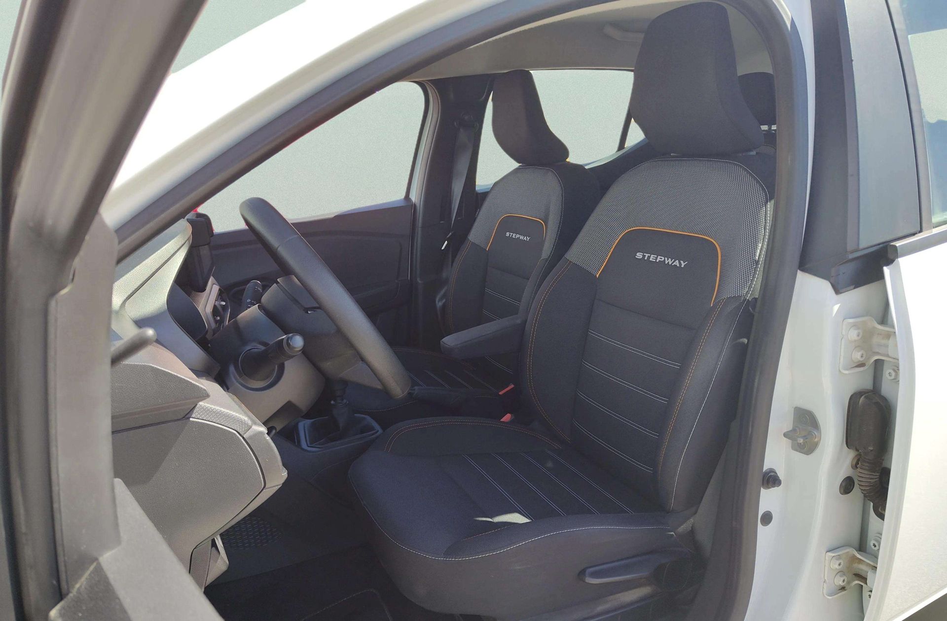 Dacia Sandero Stepway Essential ECO-G - foto 9