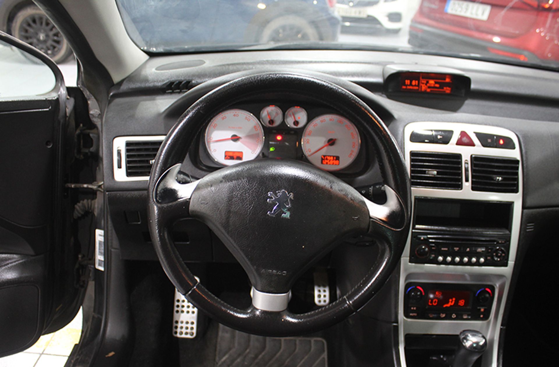 Peugeot 307 2.0 16v - foto 6
