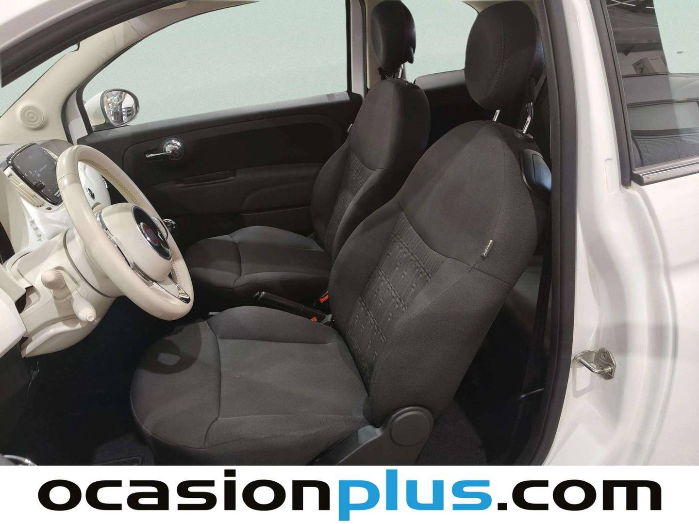 Foto asientos delanteros Fiat 500 Fiat 500 1.0 Hybrid Dolcevita (70 CV)