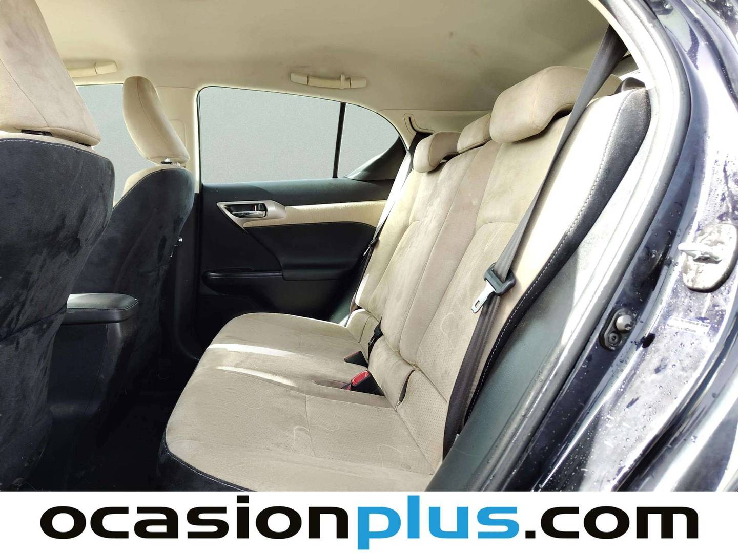 Foto asientos traseros Lexus CT Lexus CT 200h Executive + Navibox (136 CV)