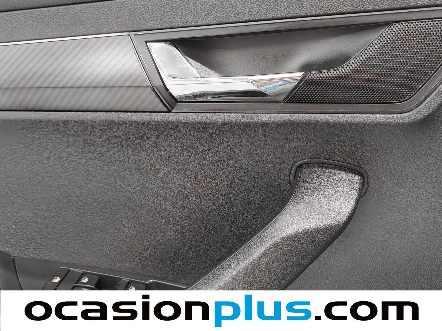 Foto Skoda Karoq Skoda Karoq 1.5 TSI ACT Sportline DSG (150 CV)