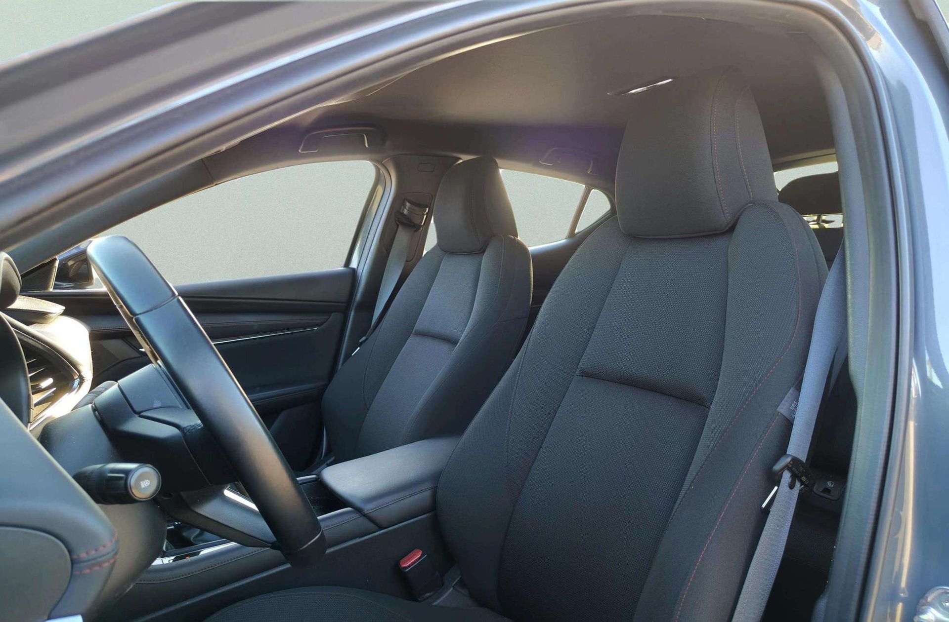 Mazda Mazda3 2.0 e-SKYACTIV-G Homura - foto 11