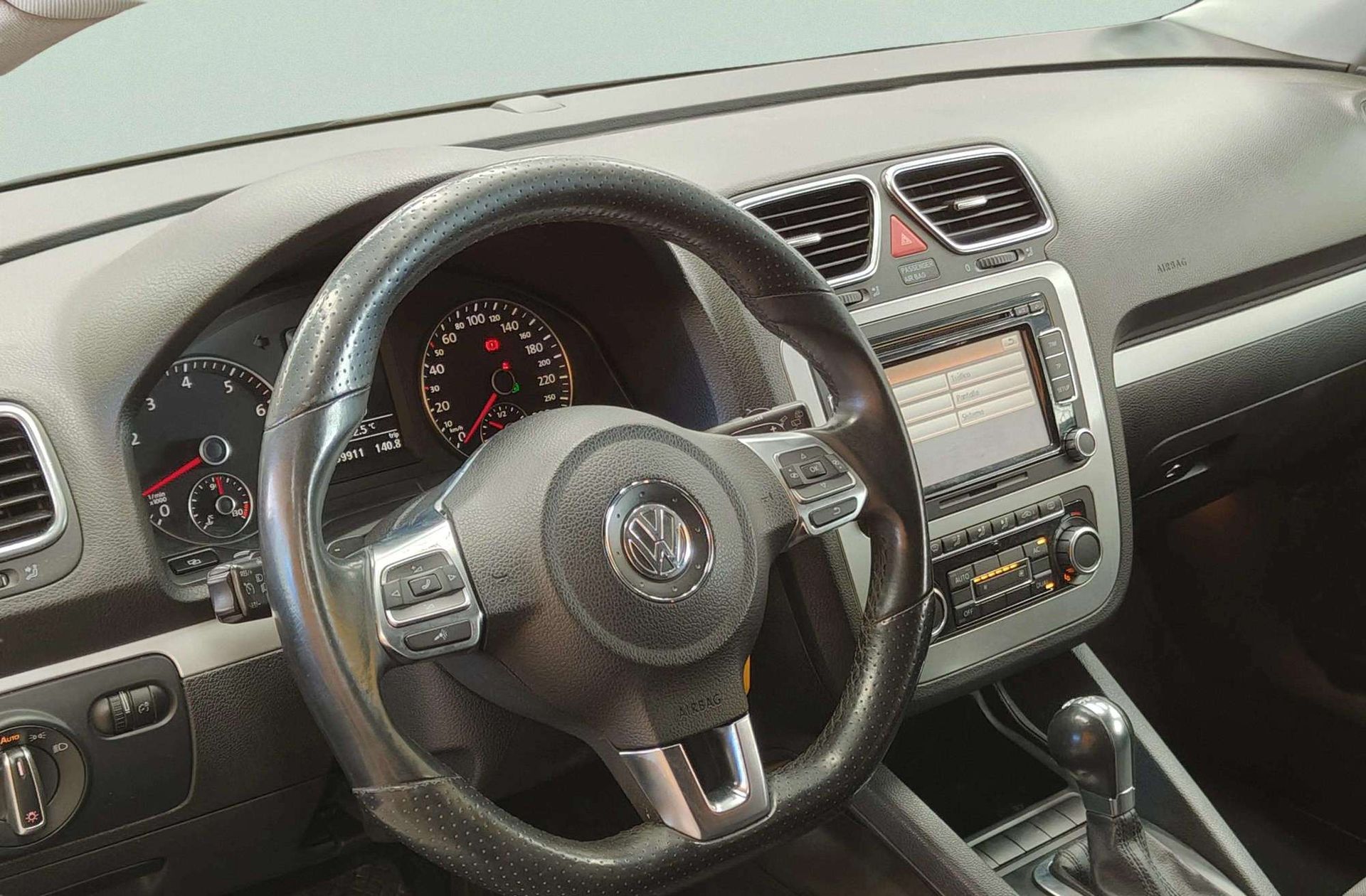 Volkswagen Scirocco 1.4 TSI DSG - foto 21