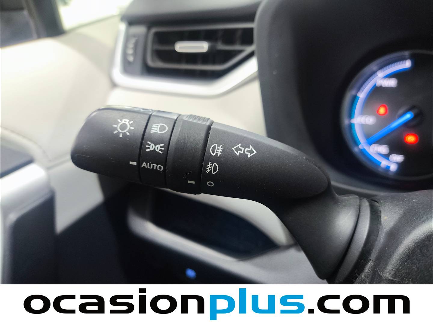 Acabados Toyota Rav4 Toyota Rav4 2.5l hybrid Luxury 4WD (222 CV)