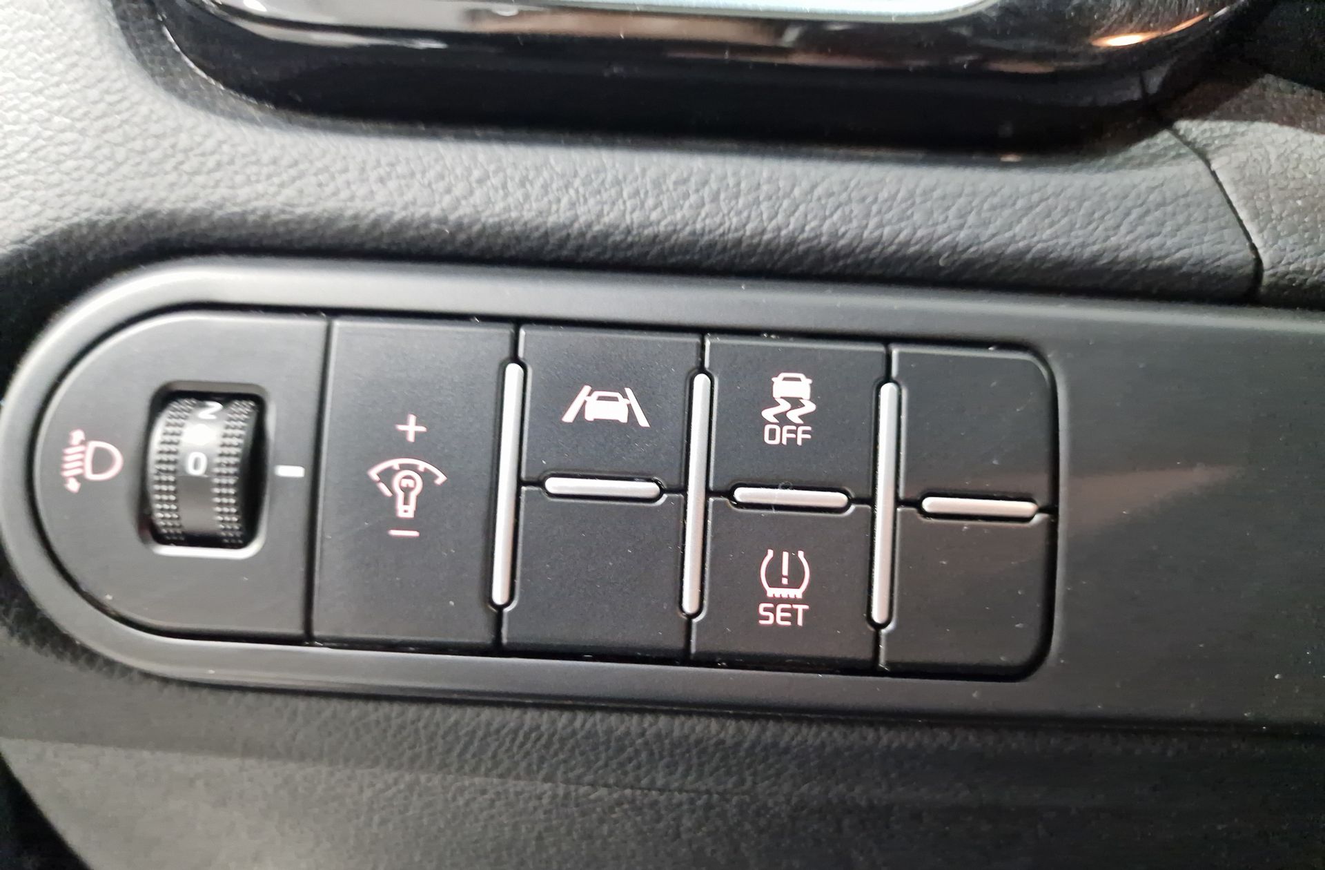 Kia Ceed 1.0 MHEV Style Edition DCT - foto 23