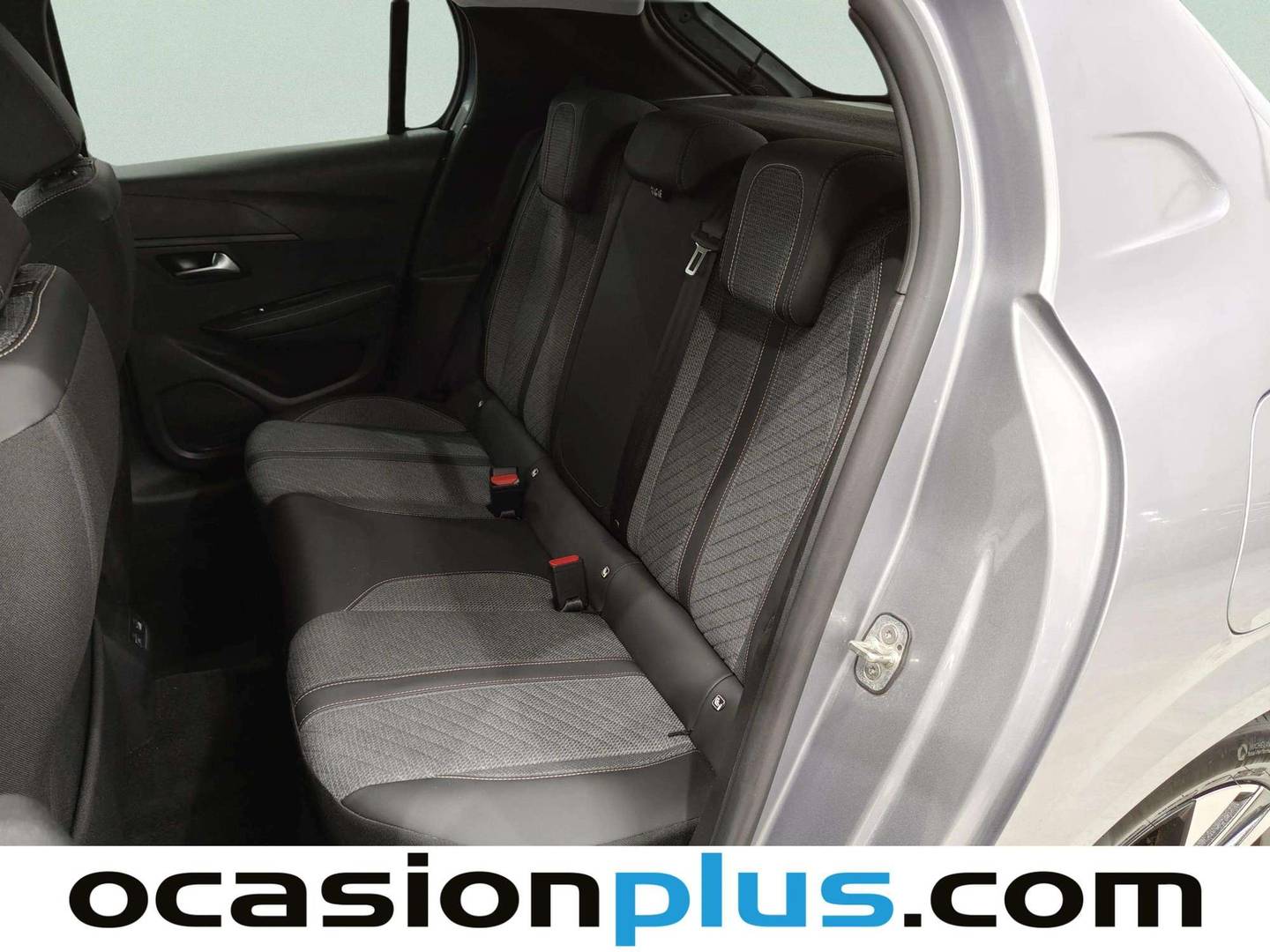 Foto asientos traseros Peugeot 208 Peugeot 208 PureTech 100 Allure (100 CV)
