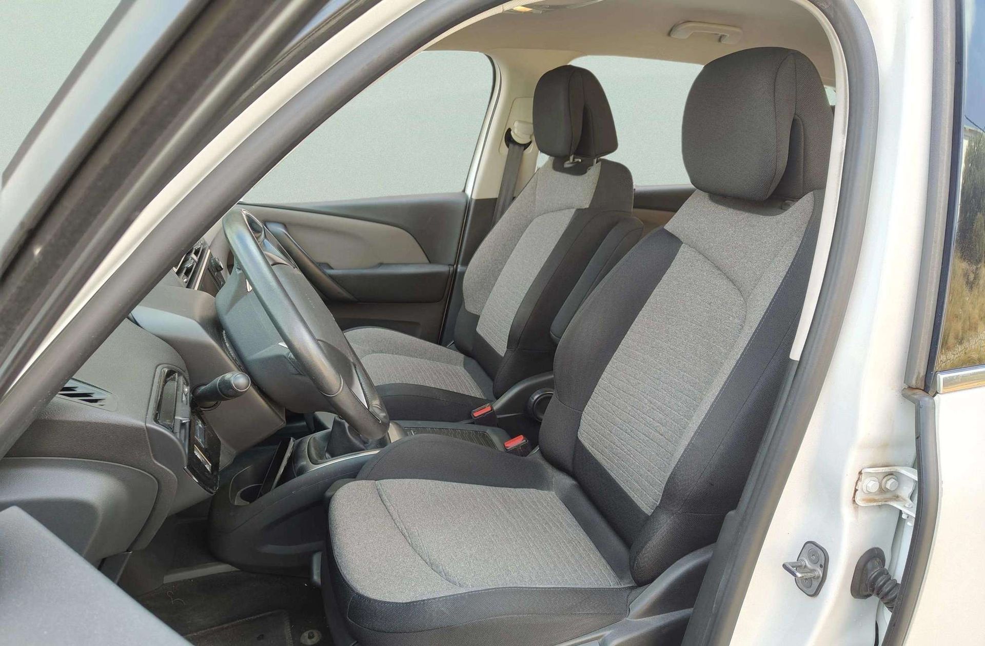 Citroën C4 Picasso PureTech 130 Live Edition - foto 9