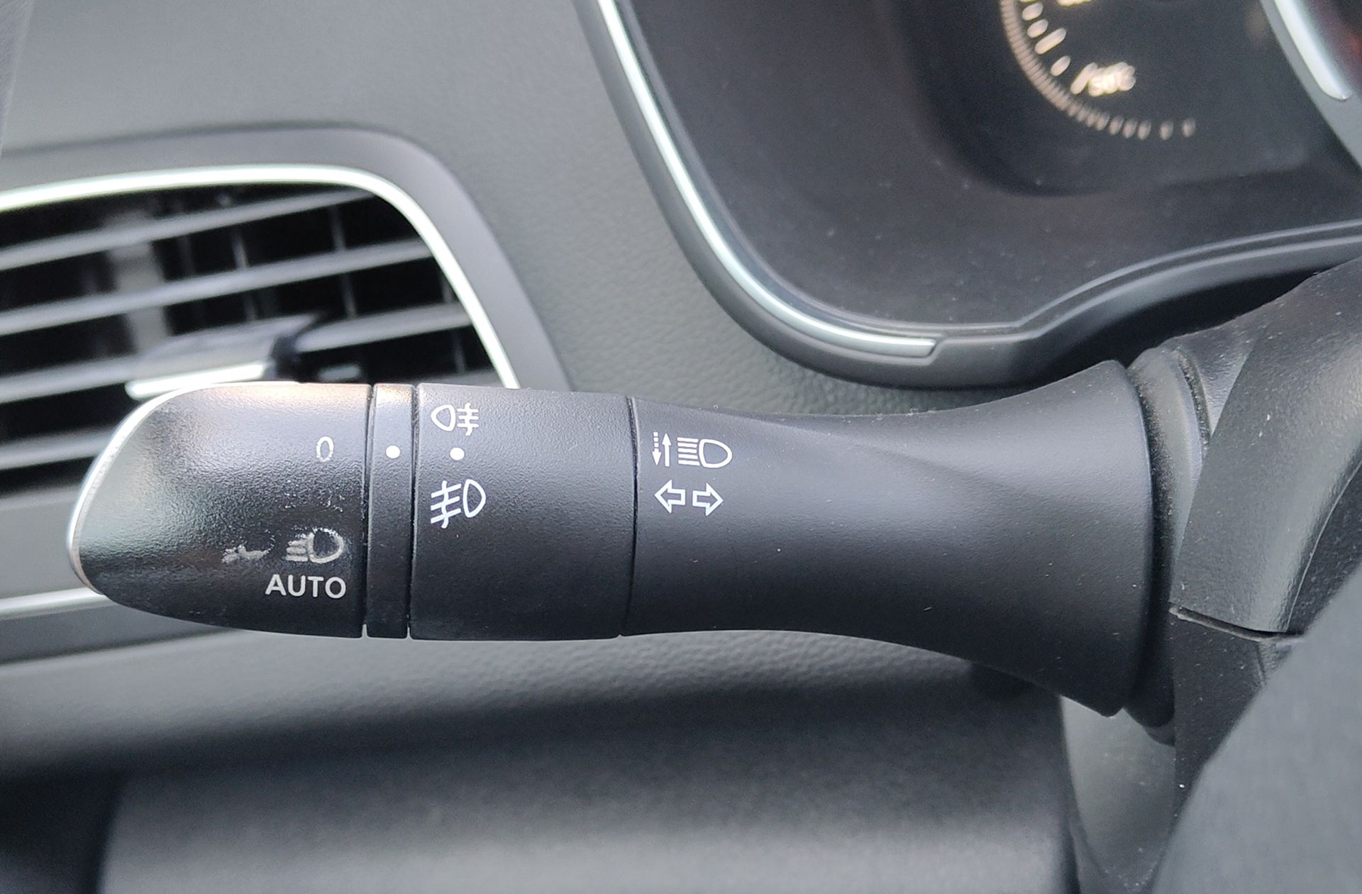 Renault Mégane Intens Energy TCe - foto 23