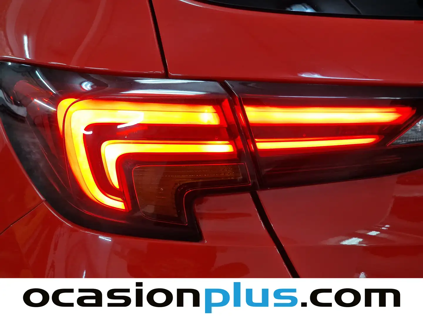 Foto Opel Astra Opel Astra 1.6 CDTi Dynamic (110 CV)