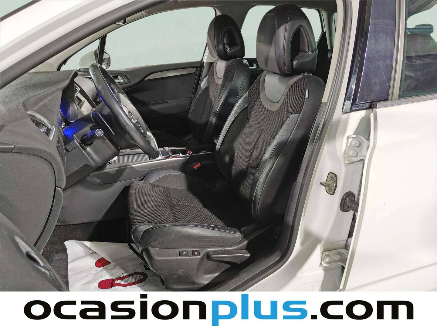 Foto Citroën C4 Citroen C4 1.6 THP Exclusive CMP (156 CV)