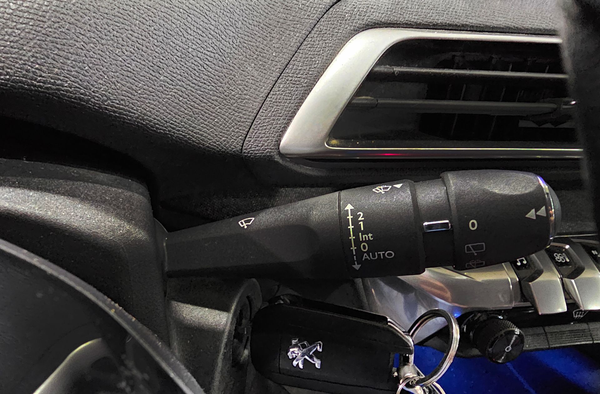 Peugeot 5008 PureTech 130 Allure 7 plazas - foto 33