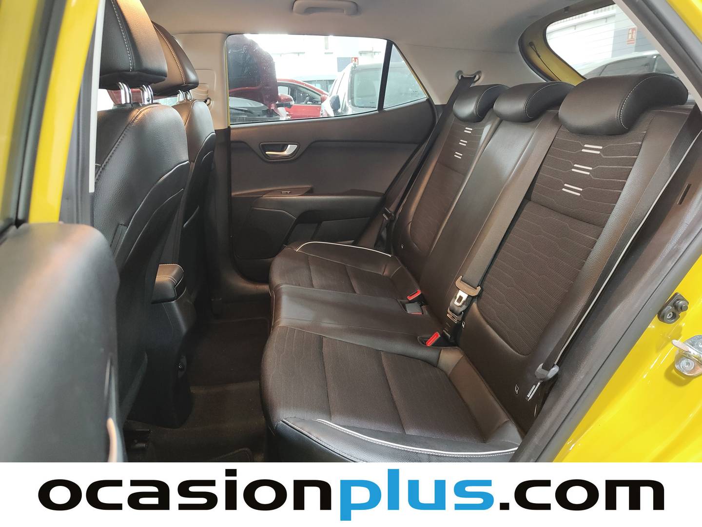 Foto asientos traseros KIA Stonic KIA Stonic 1.0 T-GDi Business (100 CV)