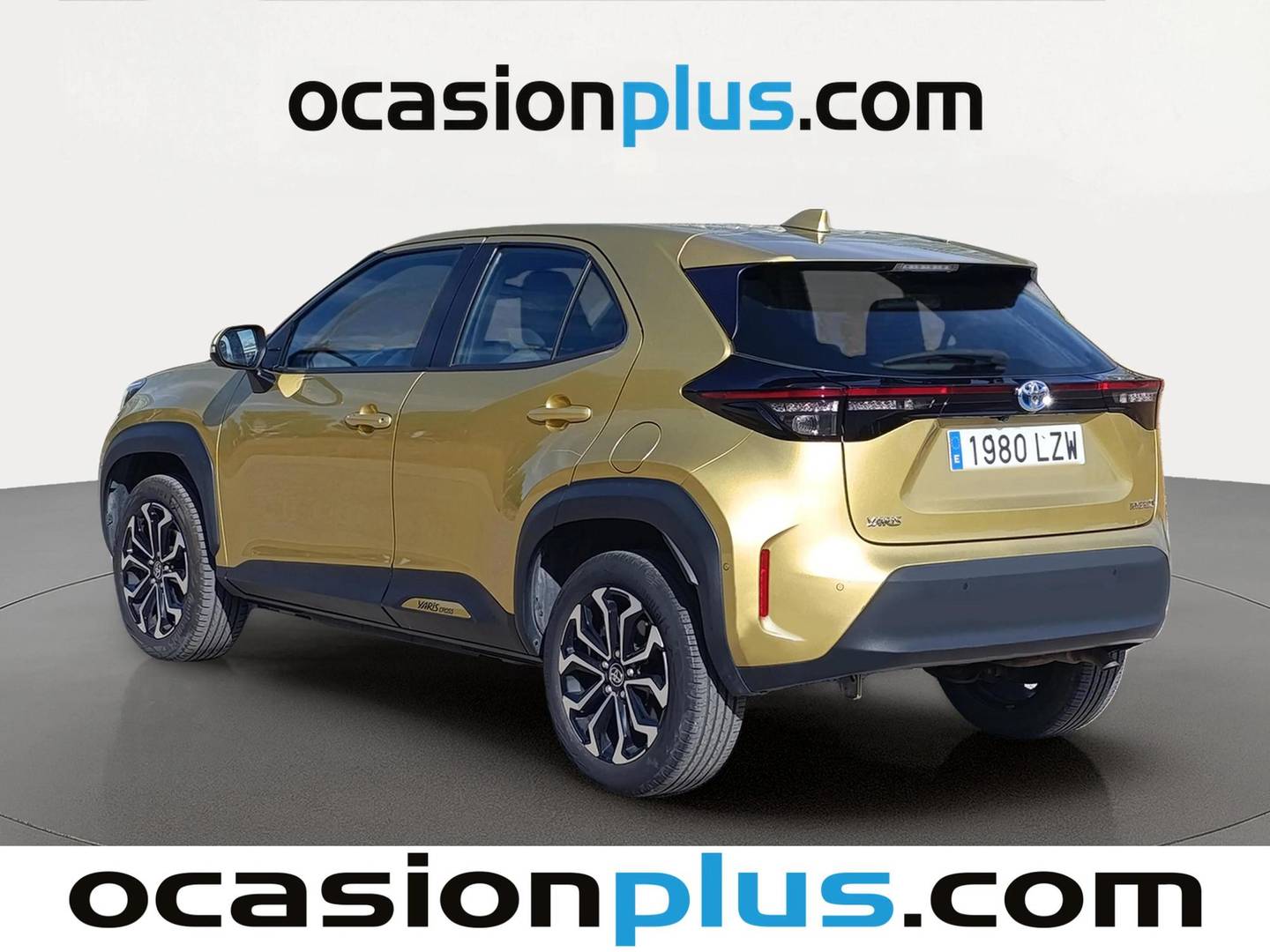 Foto trasera Toyota Yaris Cross Toyota Yaris Cross 120H Active Tech Pack Confort (116 CV) izquierda