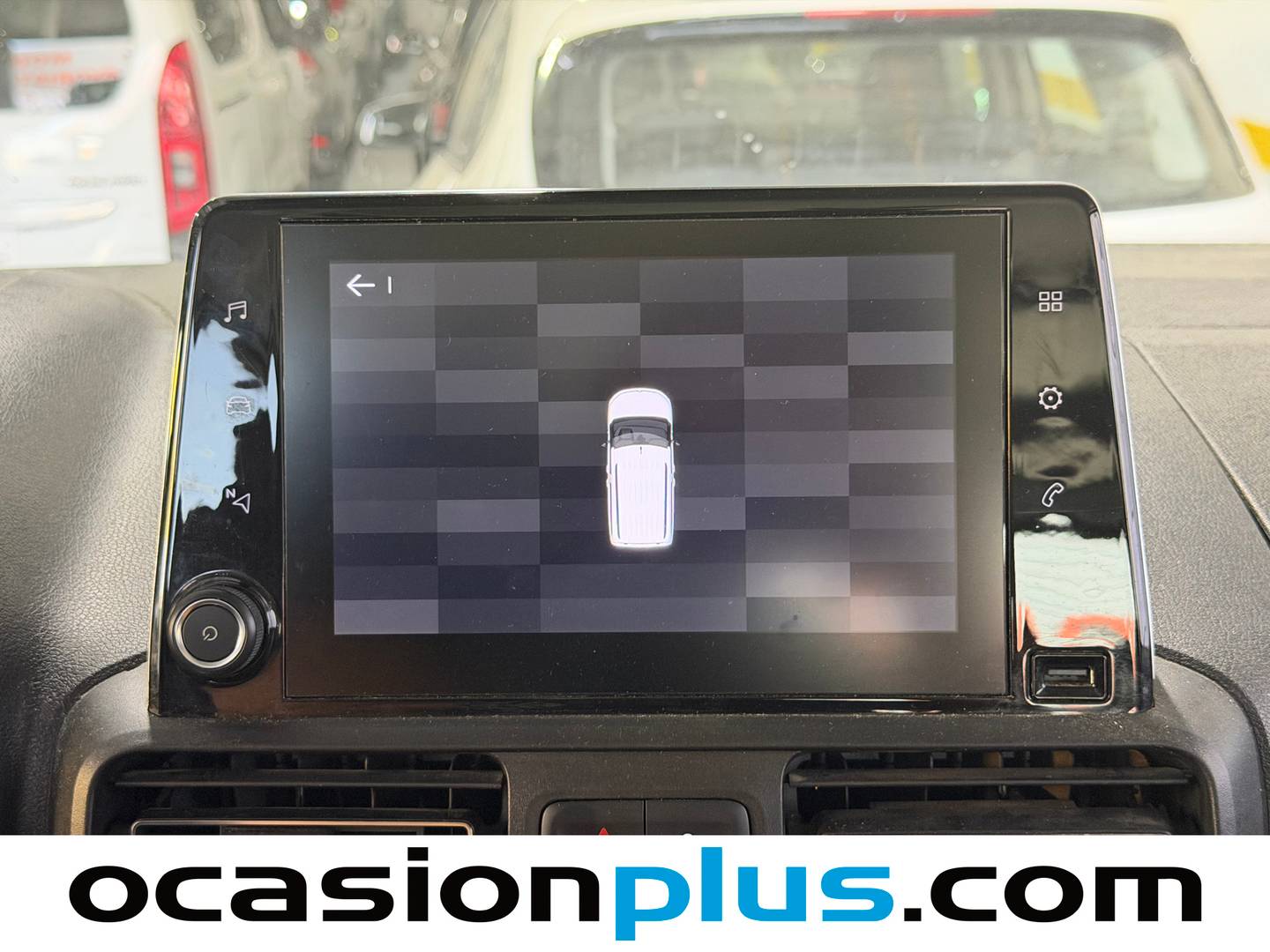 Equipamiento del Citroën Berlingo Citroën Berlingo BlueHDi 100 S&S Talla M Shine (100 CV)