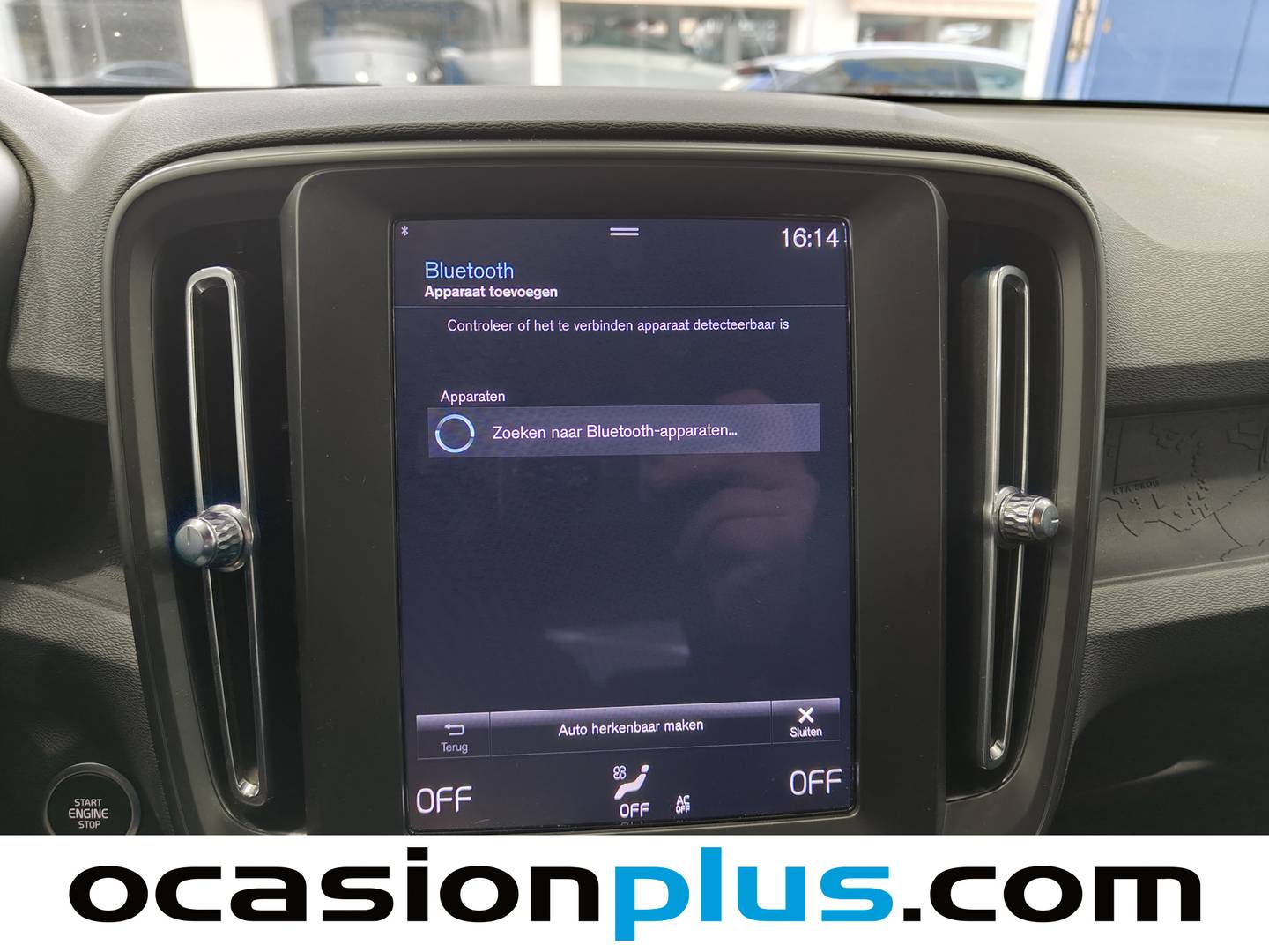 Foto Volvo XC40 Volvo XC40 T2 Momentum Core Auto (129 CV)