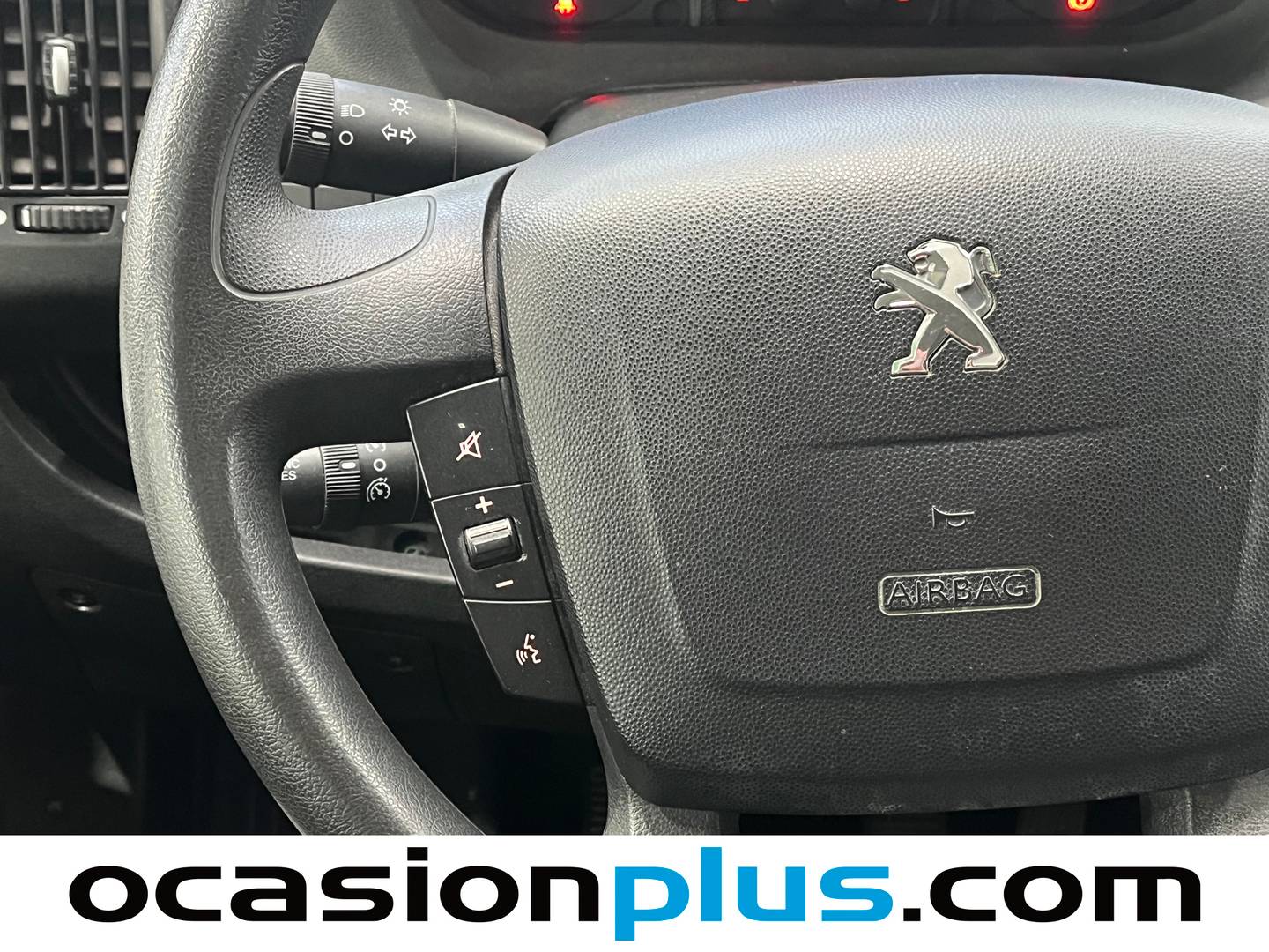 Foto Peugeot Boxer Peugeot Boxer Furgon BlueHDi 140 S&S 335 L2H2  (140 CV)