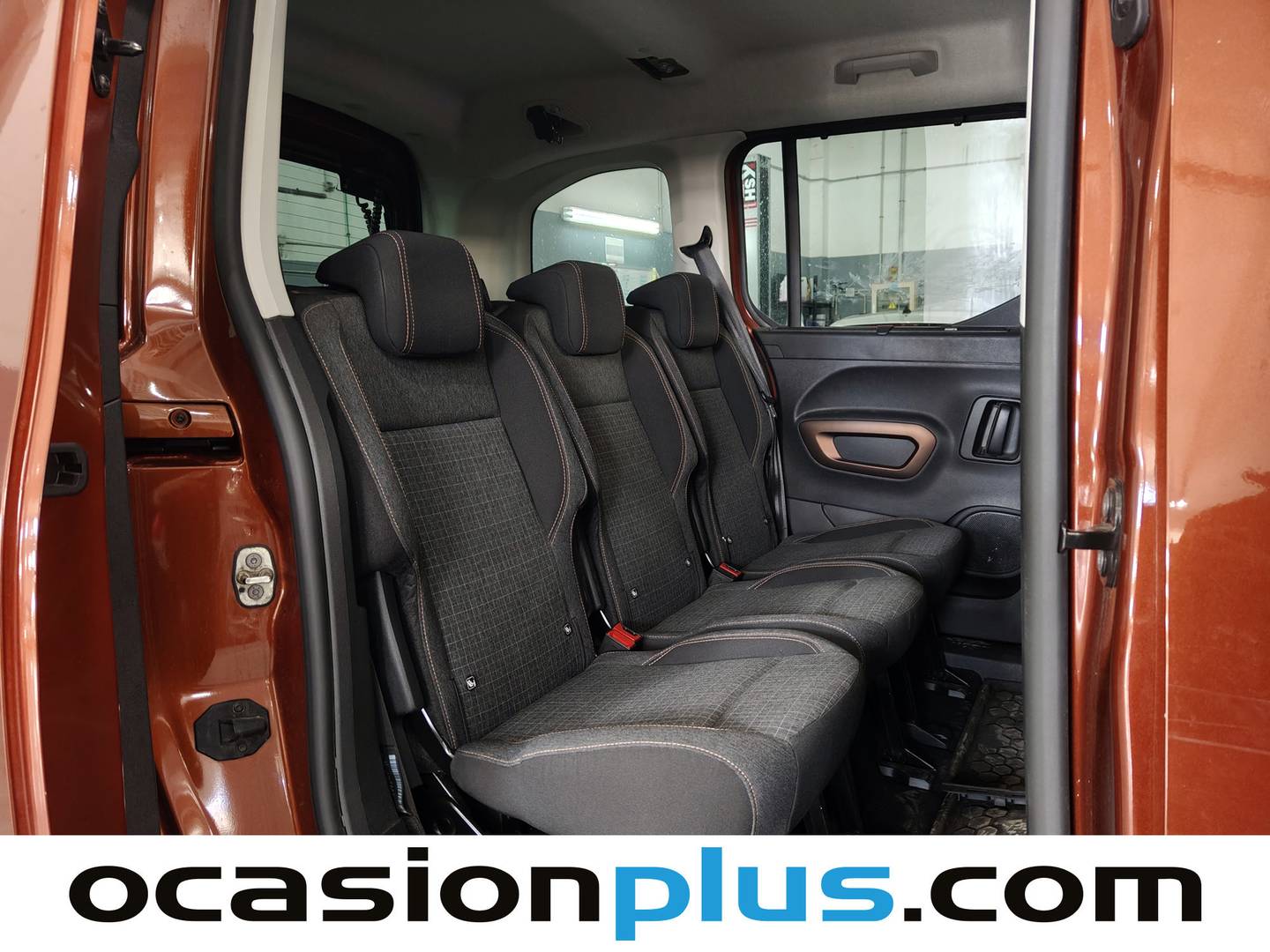 Foto Peugeot Rifter Peugeot Rifter BlueHDi 100 GT Business Standard  (100 CV)