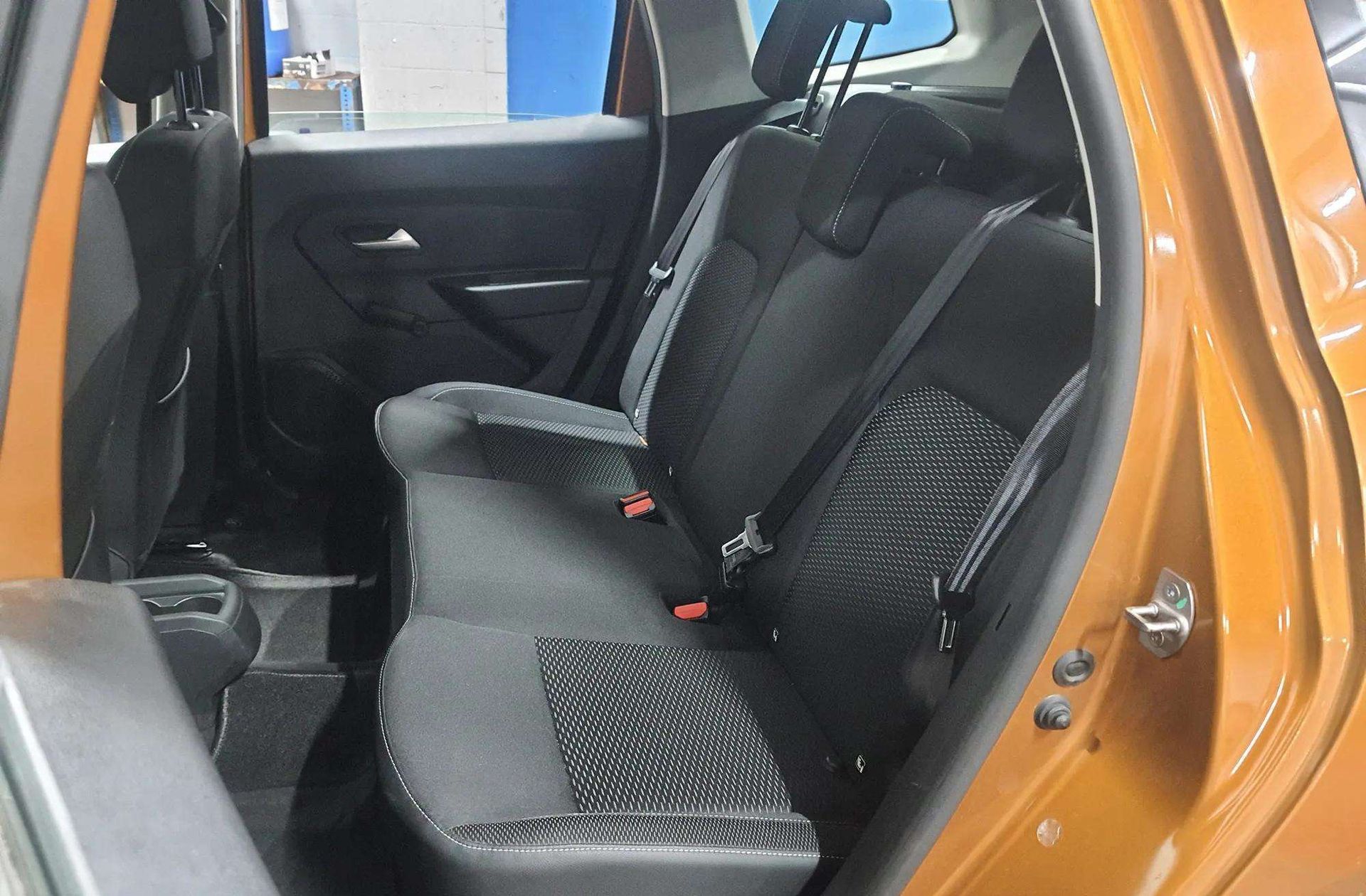 Dacia Duster Comfort 1.6 4x2 - foto 11