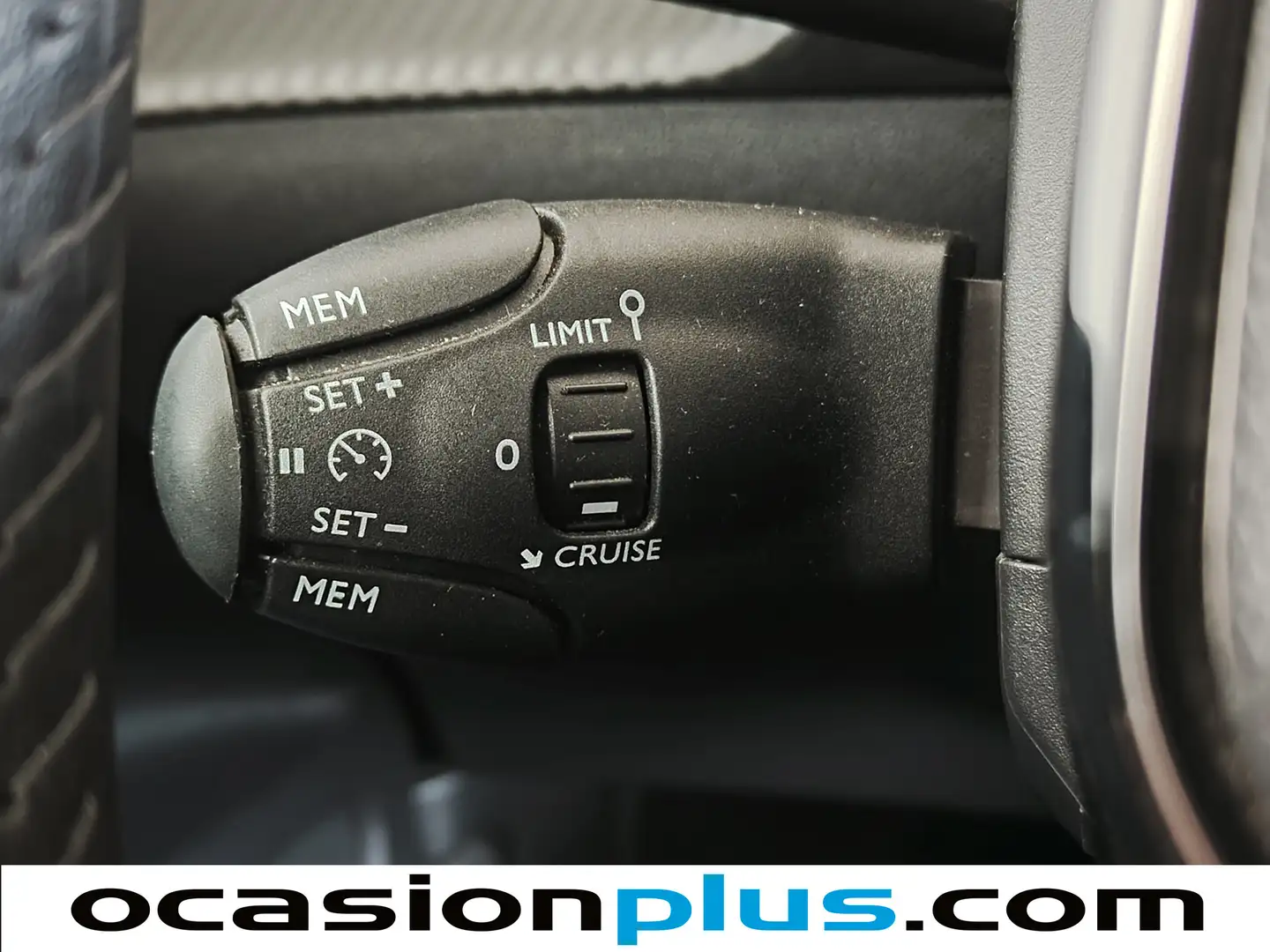 Foto Peugeot 2008 Peugeot 2008 PureTech 100 S&S Allure (100 CV)