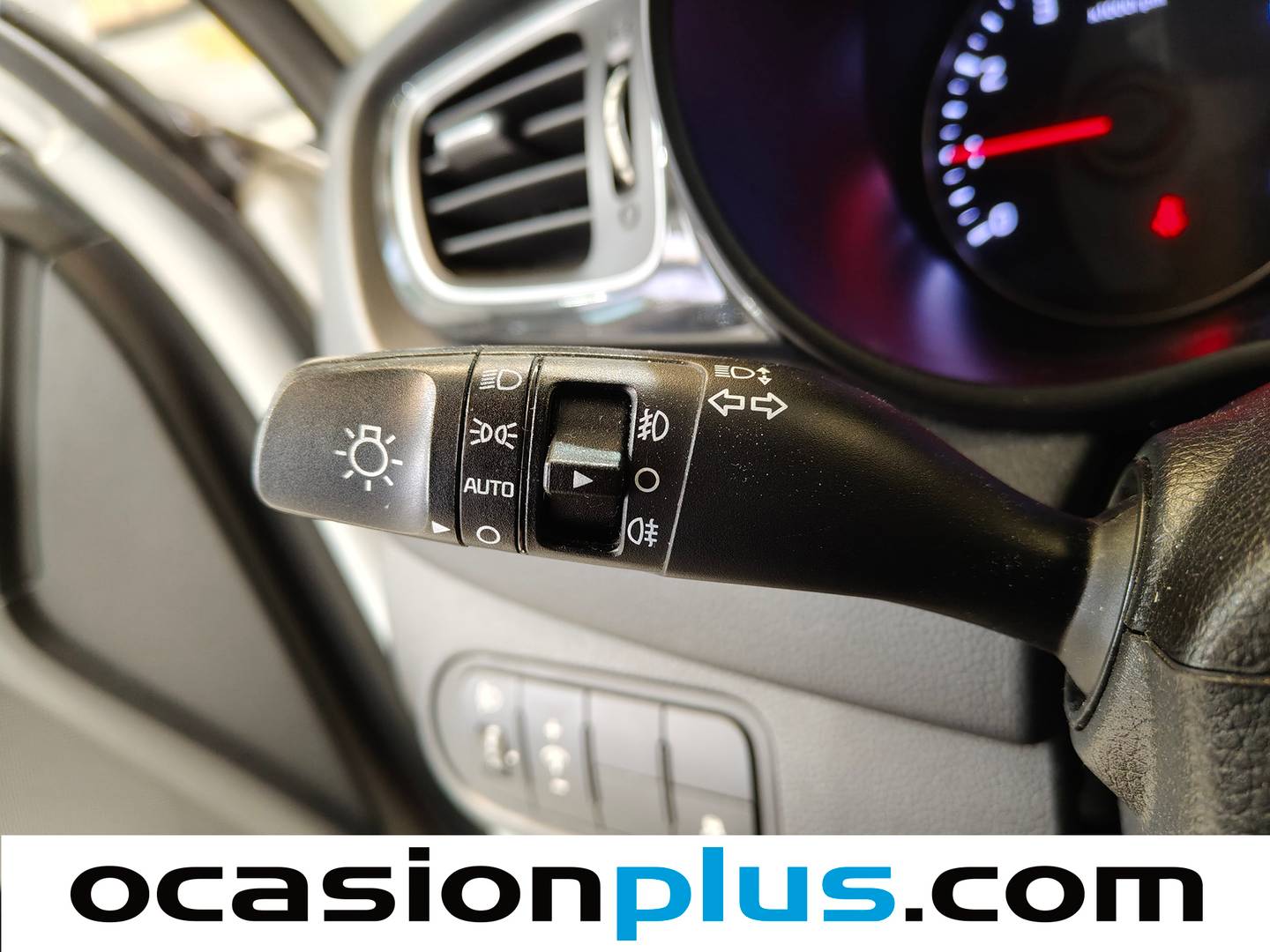 Extras del KIA Carens KIA Carens 1.6 GDi Drive (135 CV)