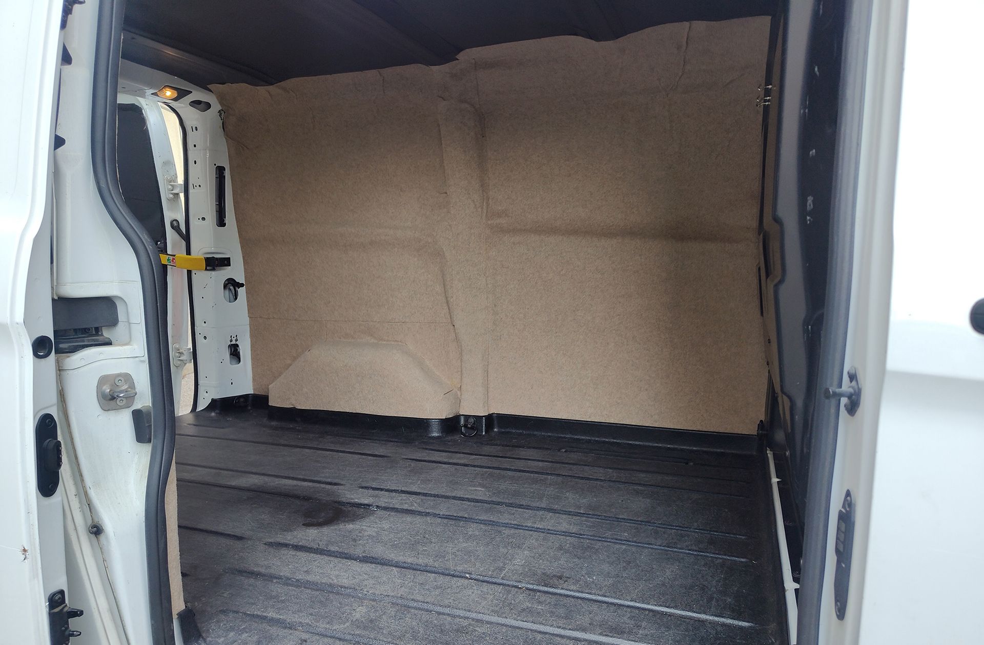 Ford Transit Custom Furgon 2.0 TDCi 280 L1 Trend - foto 14