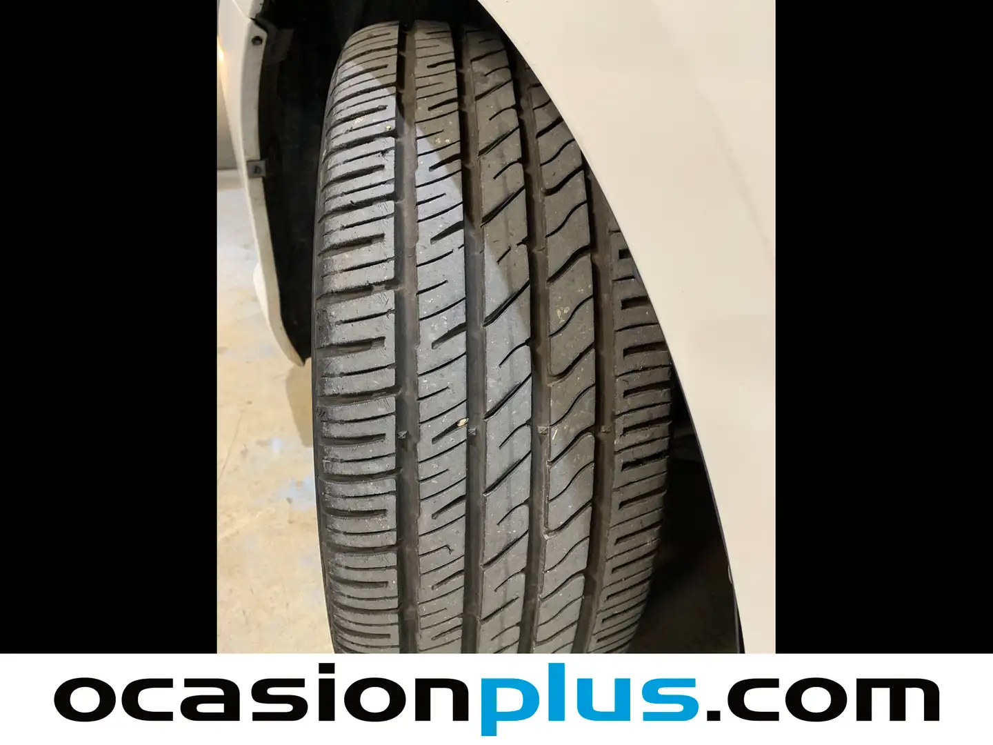 Foto Toyota Auris Toyota Auris 140H Hybrid Touring Sports Feel! Edition (136 CV)