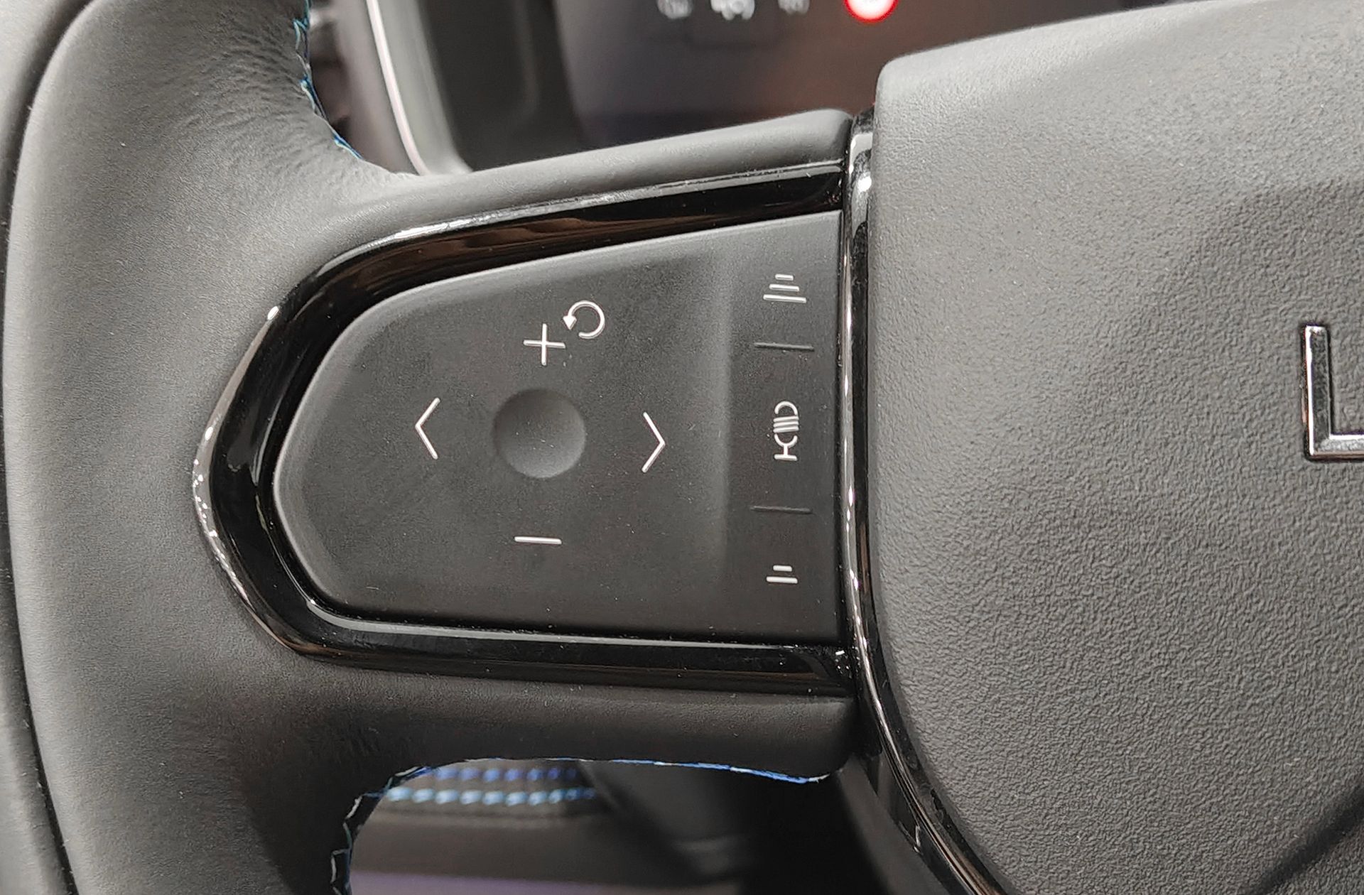 Lynk & Co 01 1.5 PHEV - foto 31