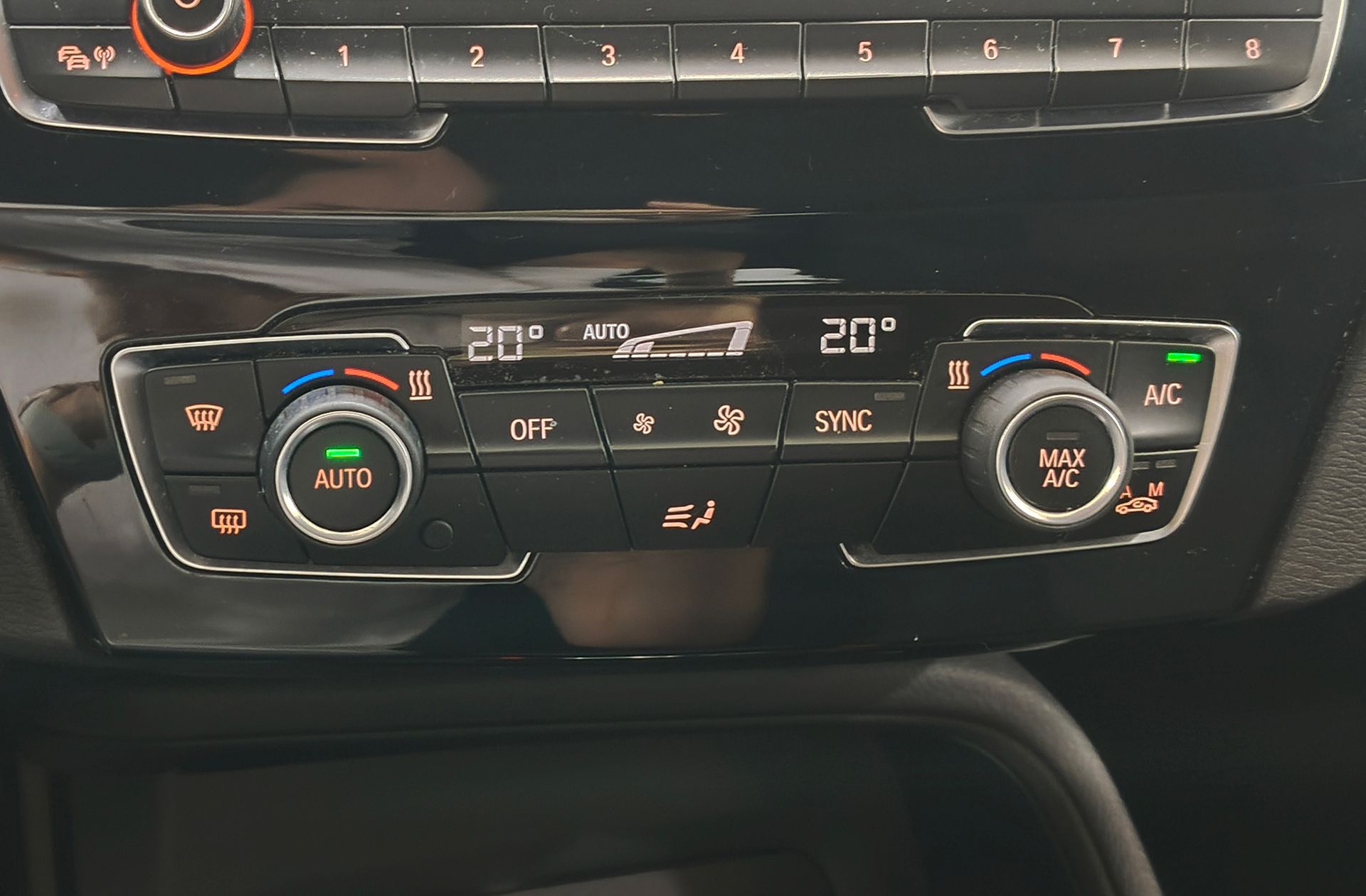BMW X1 sDrive18d - foto 33