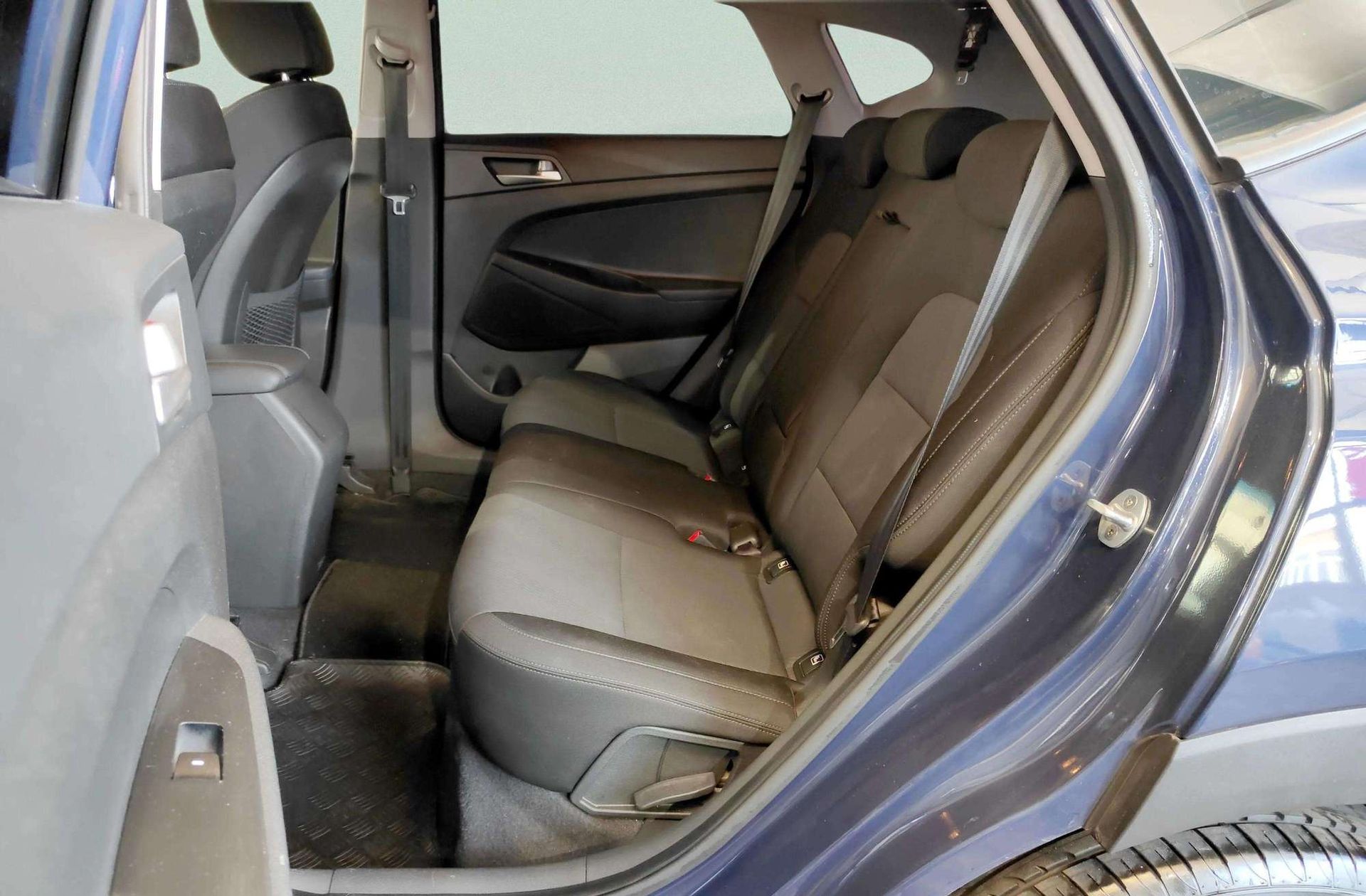 Hyundai Tucson 1.6 GDI BlueDrive Essence 4x2 - foto 12