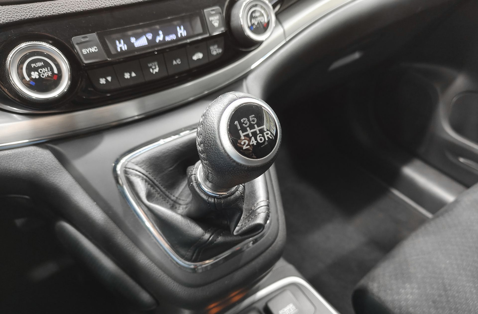 Honda CR-V 1.6 i-DTEC Elegance 4x2 - foto 5