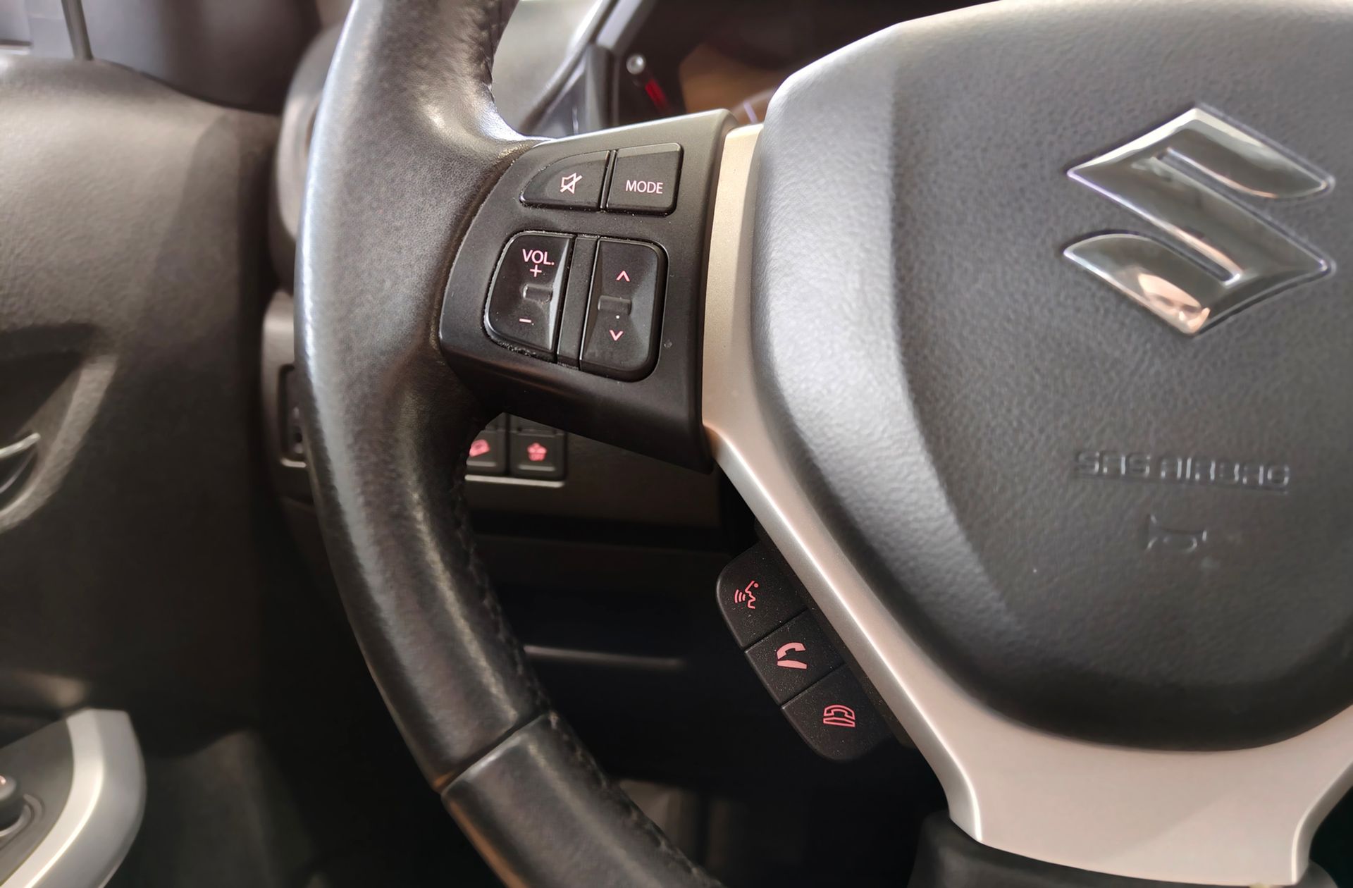 Suzuki Vitara 1.6 GLE 4WD - foto 22