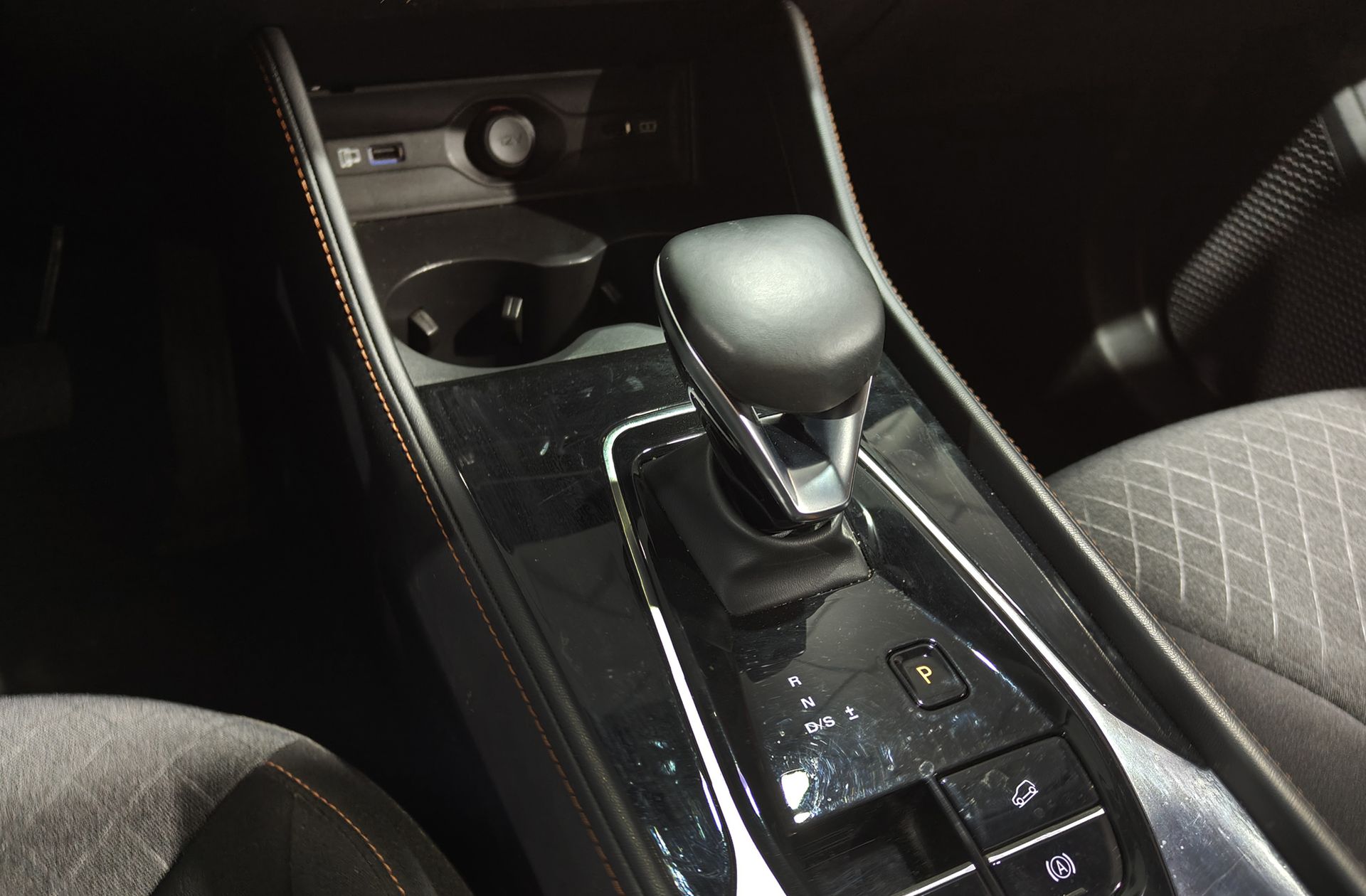 MG HS 1.5T Comfort DCT - foto 6
