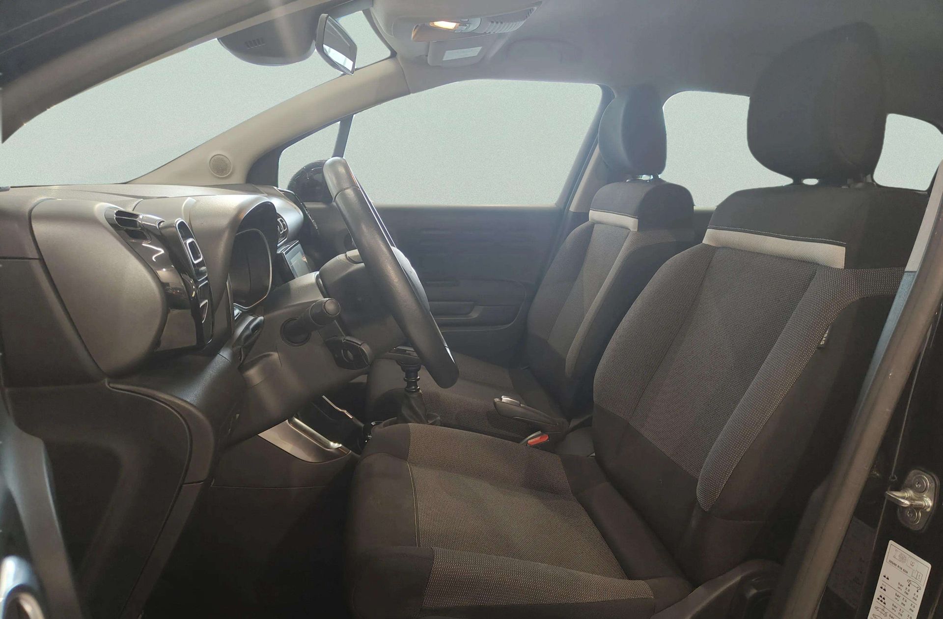 Citroën C3 Aircross PureTech 110 Plus - foto 10