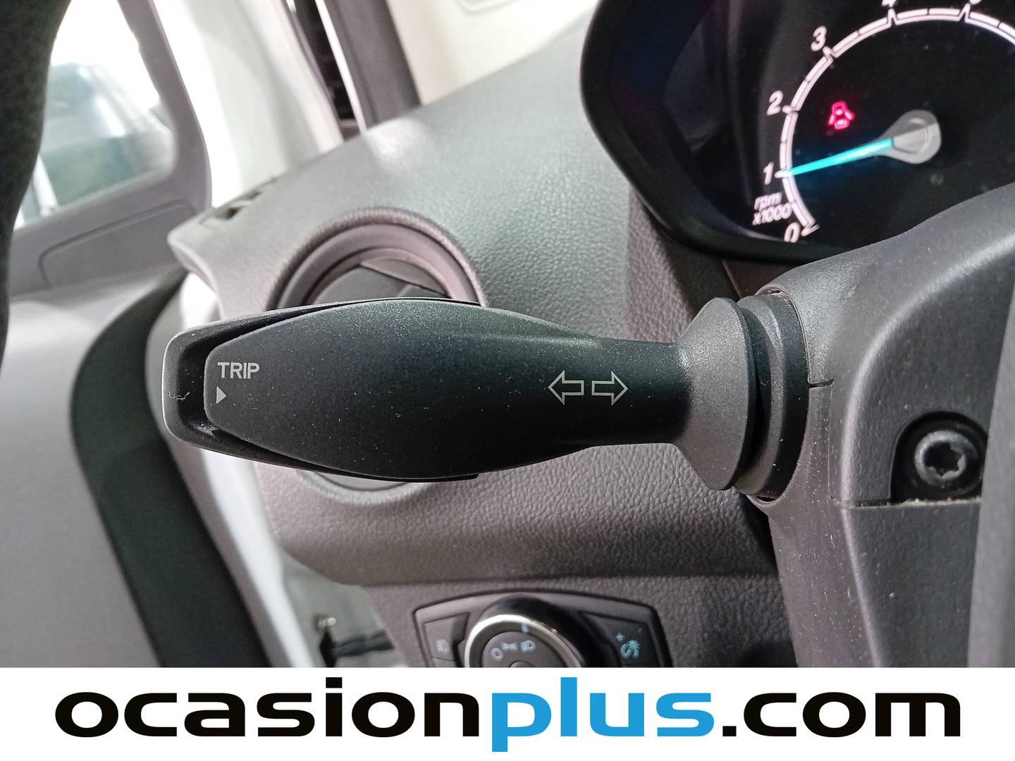 Ford Tourneo Courier Ford Tourneo Courier 1.0 EcoBoost Ambiente (100 CV) de segunda mano