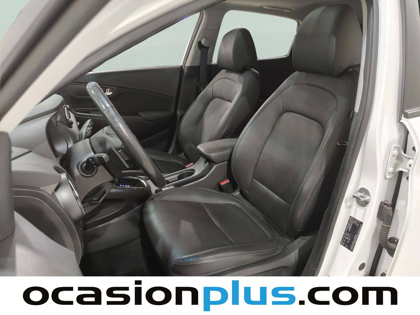 Foto asientos delanteros Hyundai Kona Hyundai Kona 1.6 GDI HEV Style Sky DCT (141 CV)