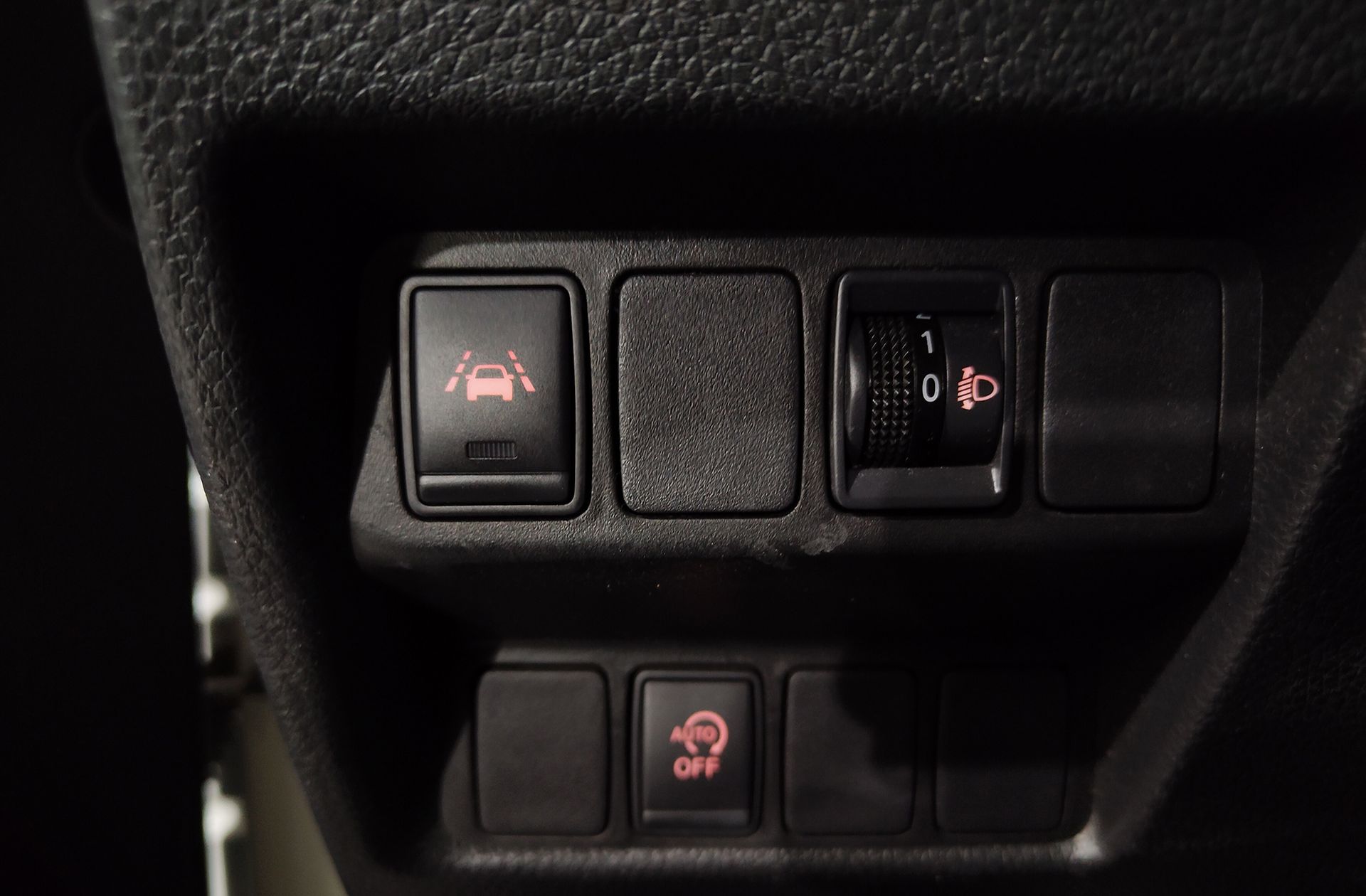 Nissan Qashqai dCi 115 N-Connecta - foto 9